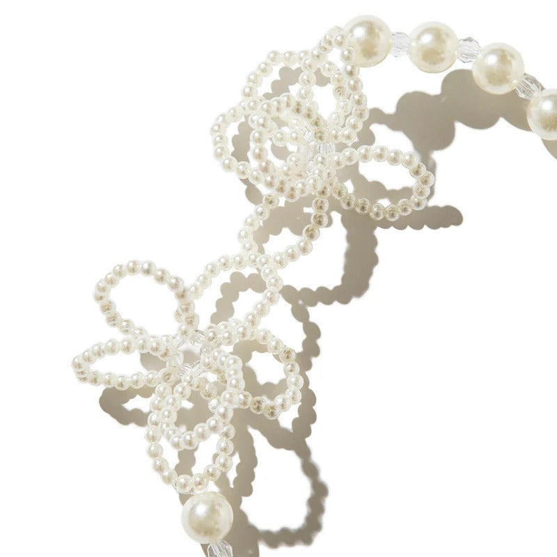 キャセリーニ Casselini フラワービーズ ハンドストラップ（Flower beads hand strap） （White） White