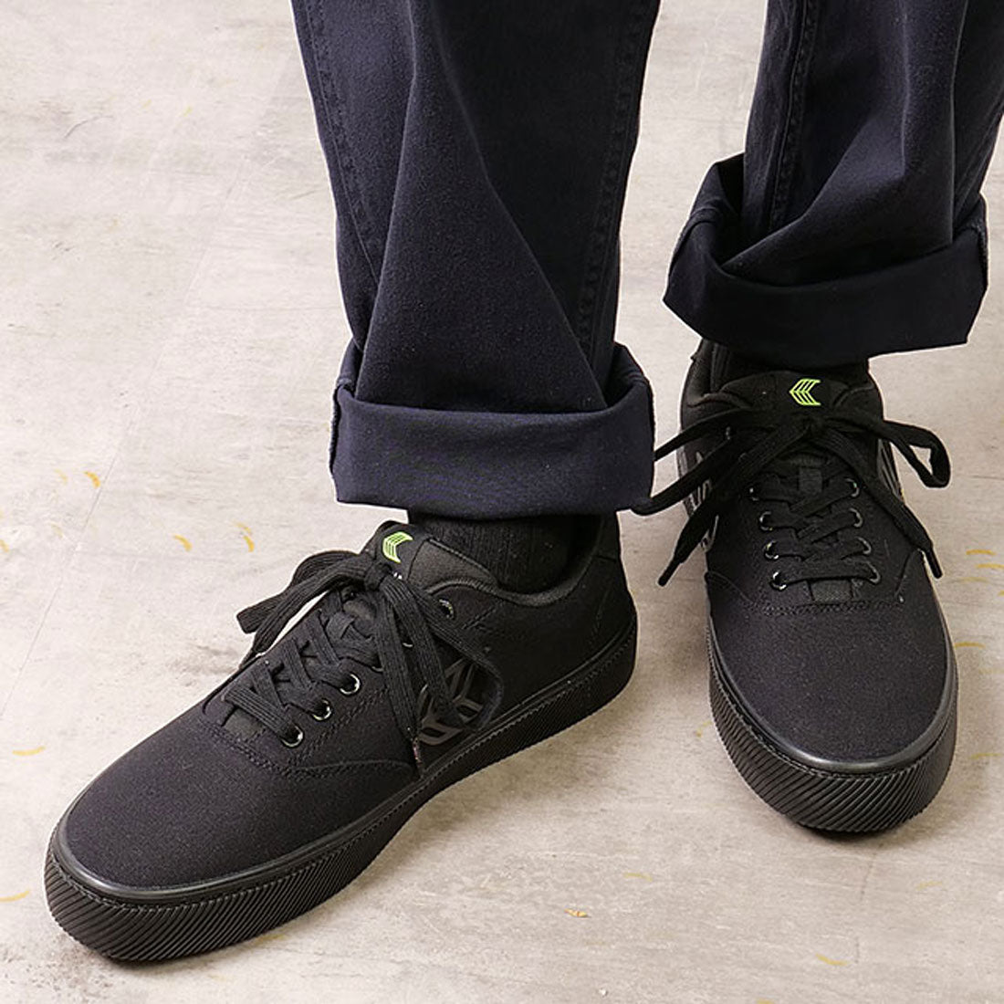カリウマ CARIUMA NAIOCA CANVAS All Black/Ash Grey [601703B30] （Grey） Grey