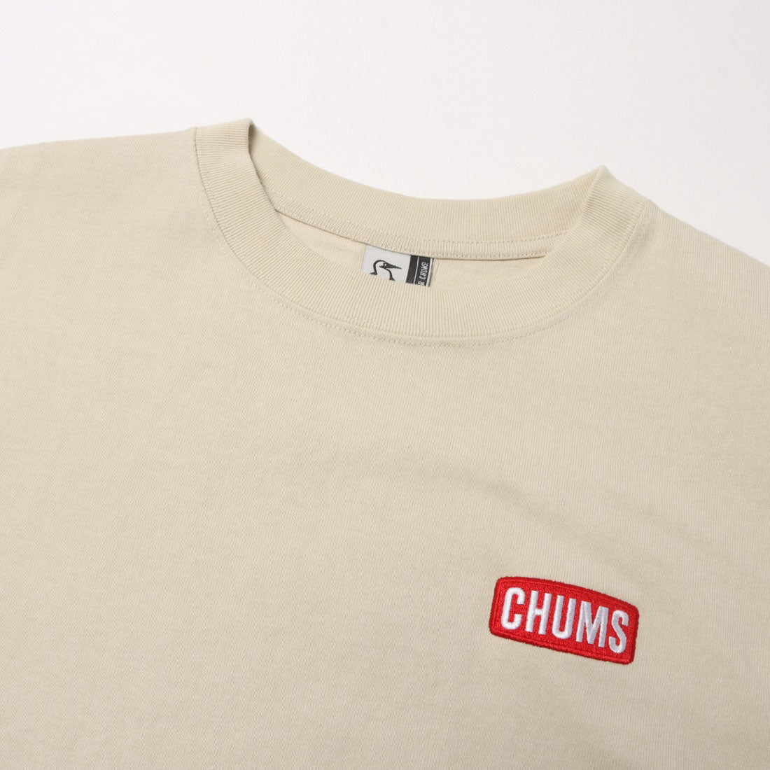 チャムス CHUMS 【ムラサキスポーツ別注】 CHUMS STICKER BOMB T Tシャツ CH01-2824 （グレイッシュベージュ） グレイッシュベージュ