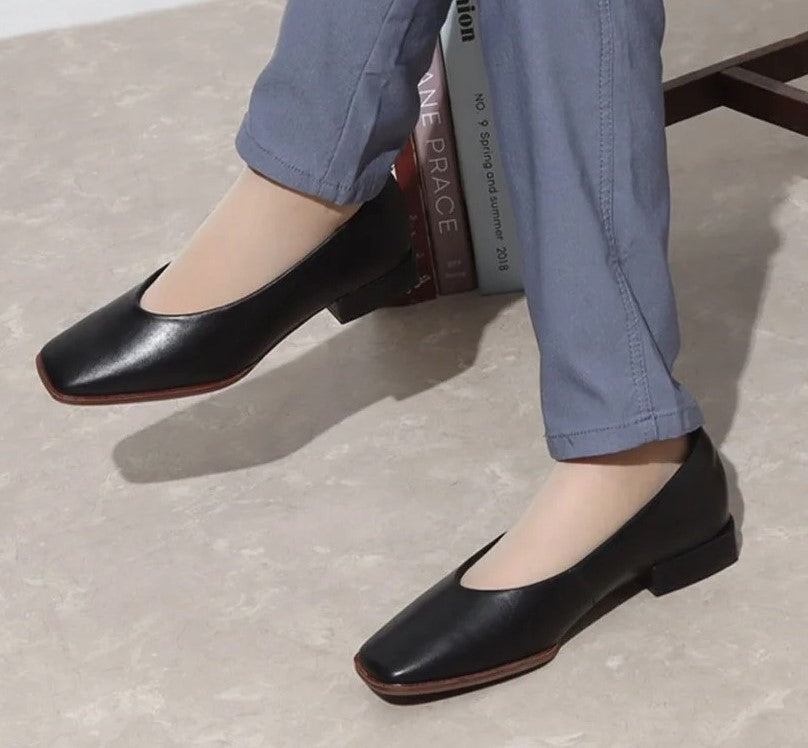 シックス CHICS スクエアトゥローヒールパンプス