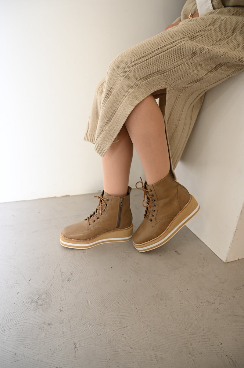 シックス CHICS 厚底ウェッジソールレースアップショートブーツ