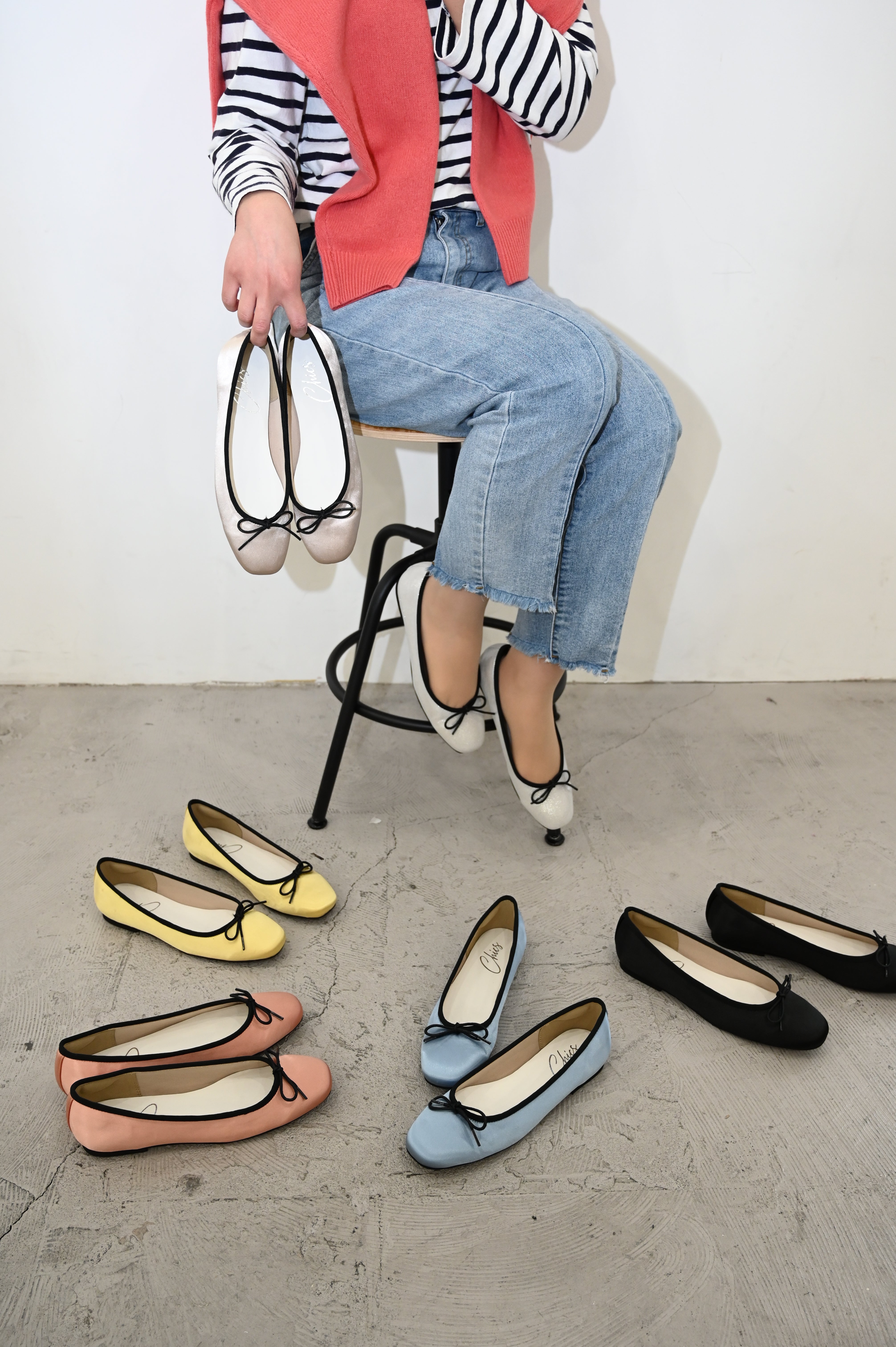 シックス CHICS スクエアトゥバレエシューズ