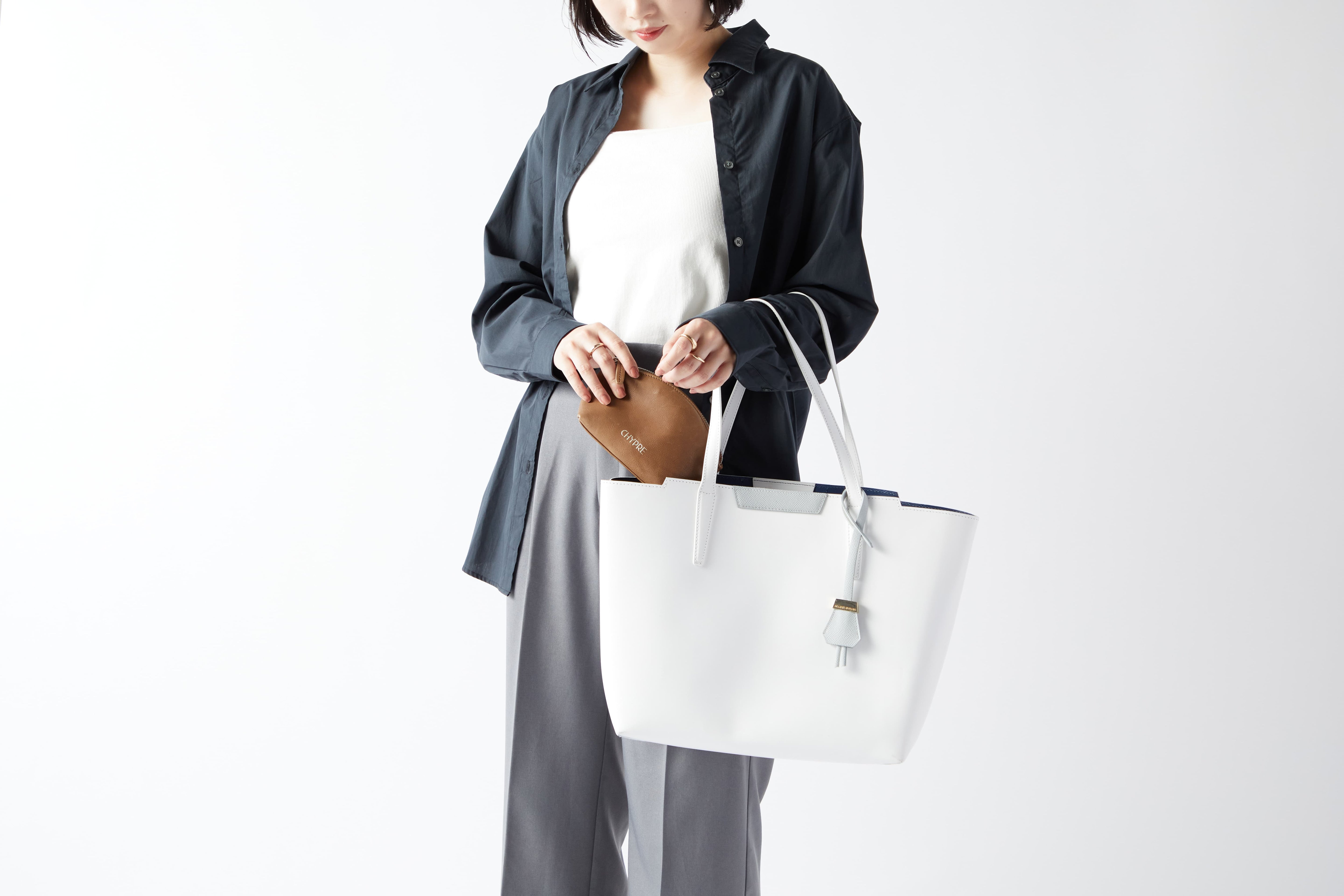 Chypre Leather Pouch with Gusset