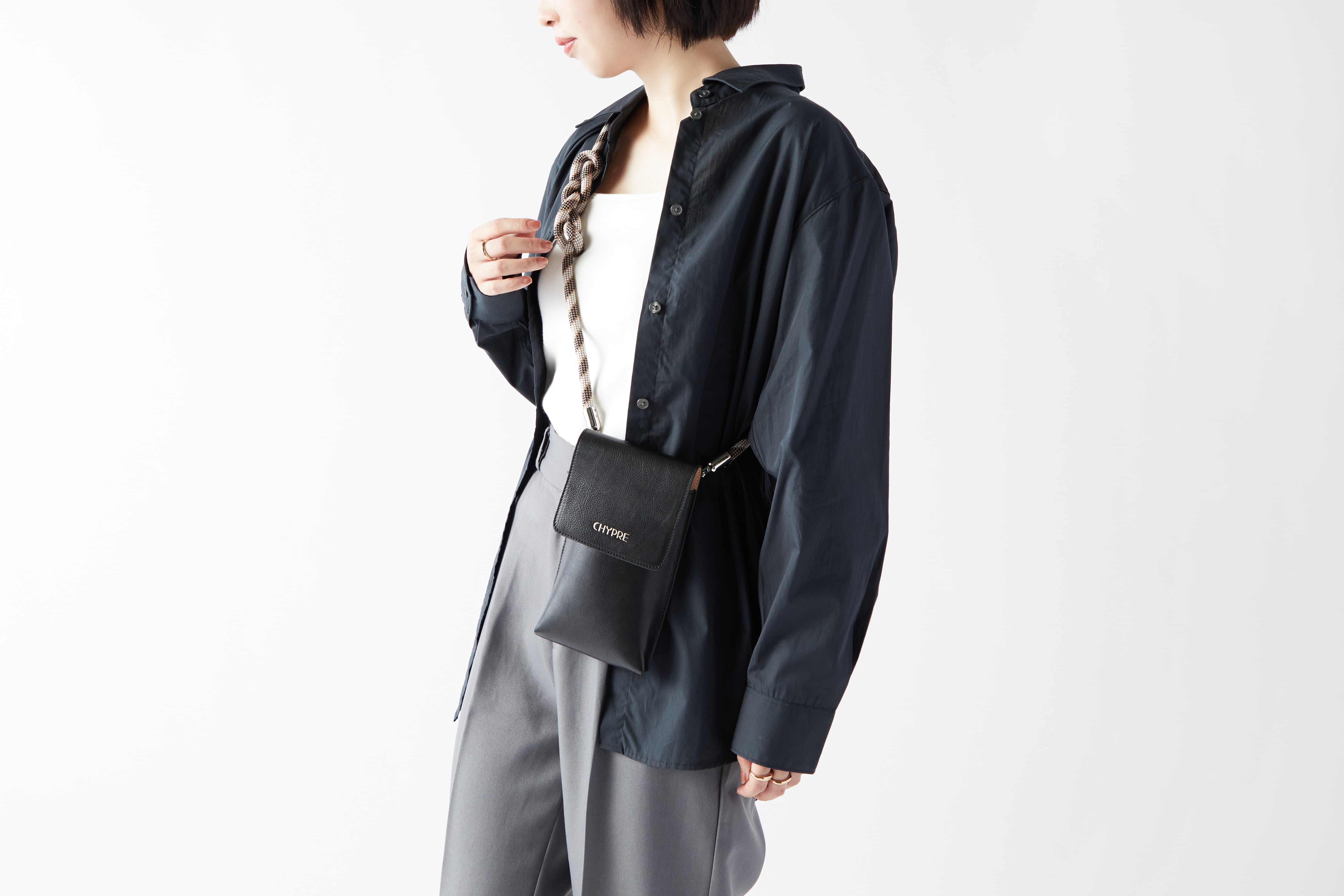 Chypre Leather Smartphone Shoulder Bag