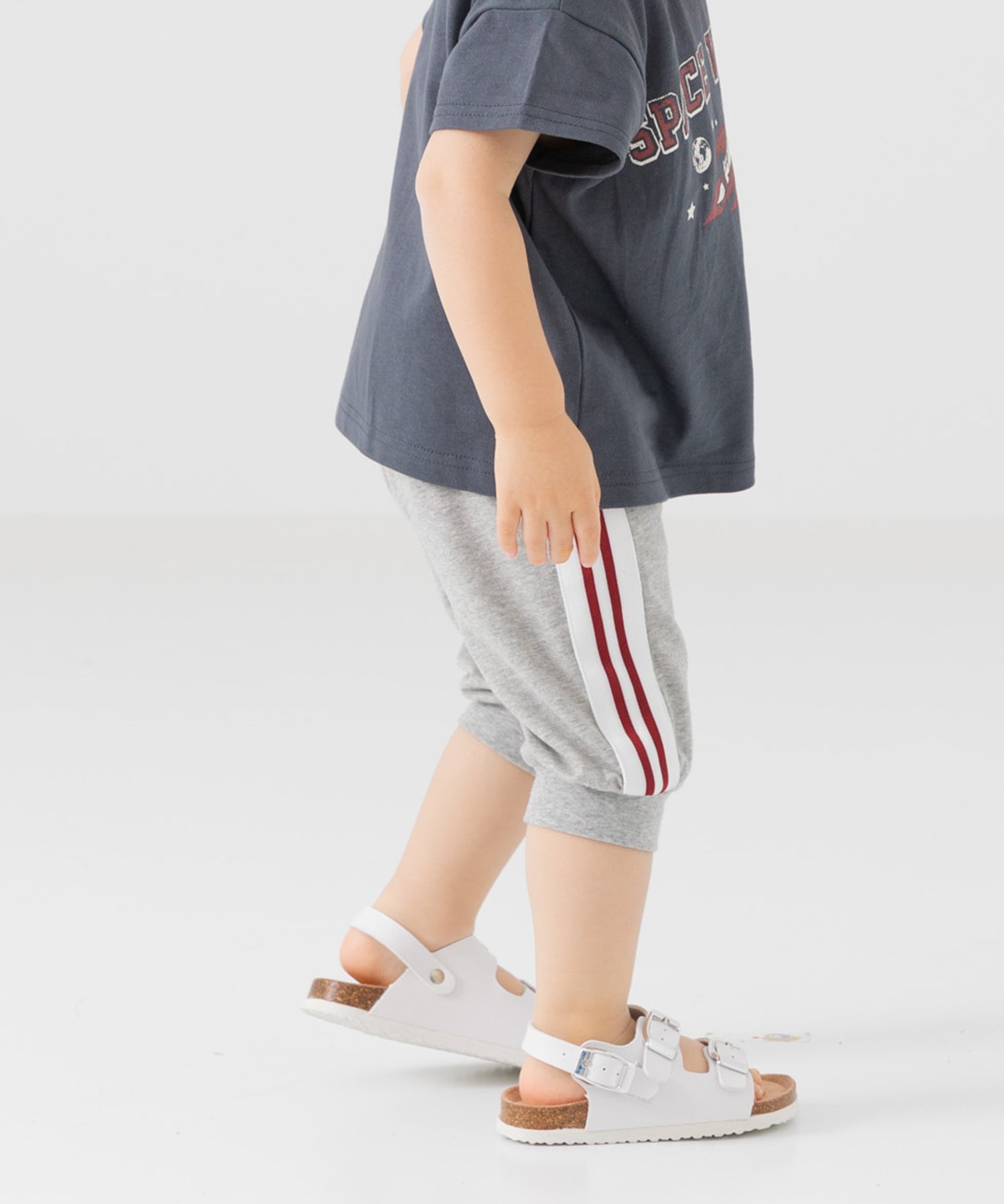 チルツー chil2 7分丈裾リブ脇ラインパンツ