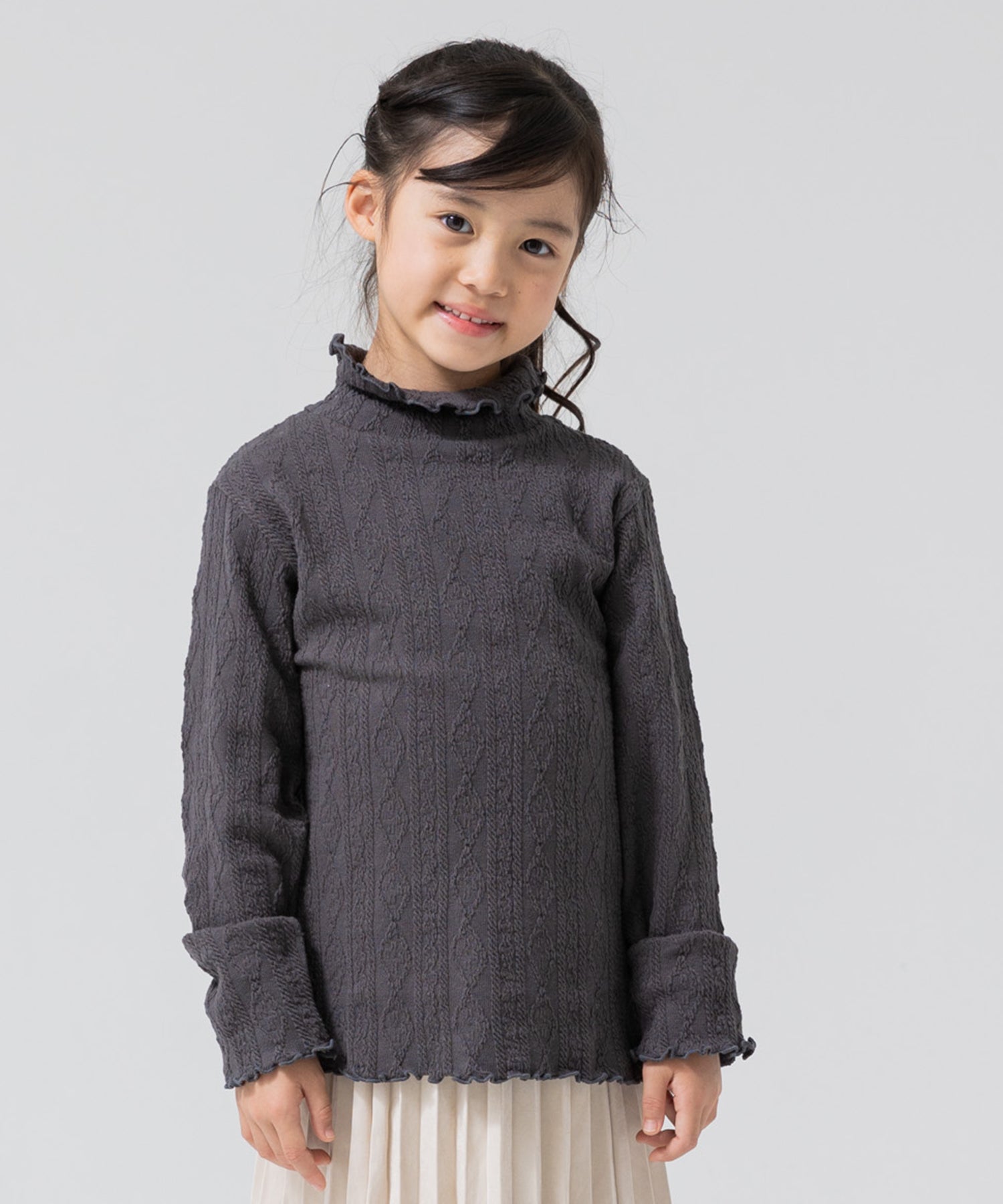 チルツー chil2 アラン編みハイネックカットソー,チャコール