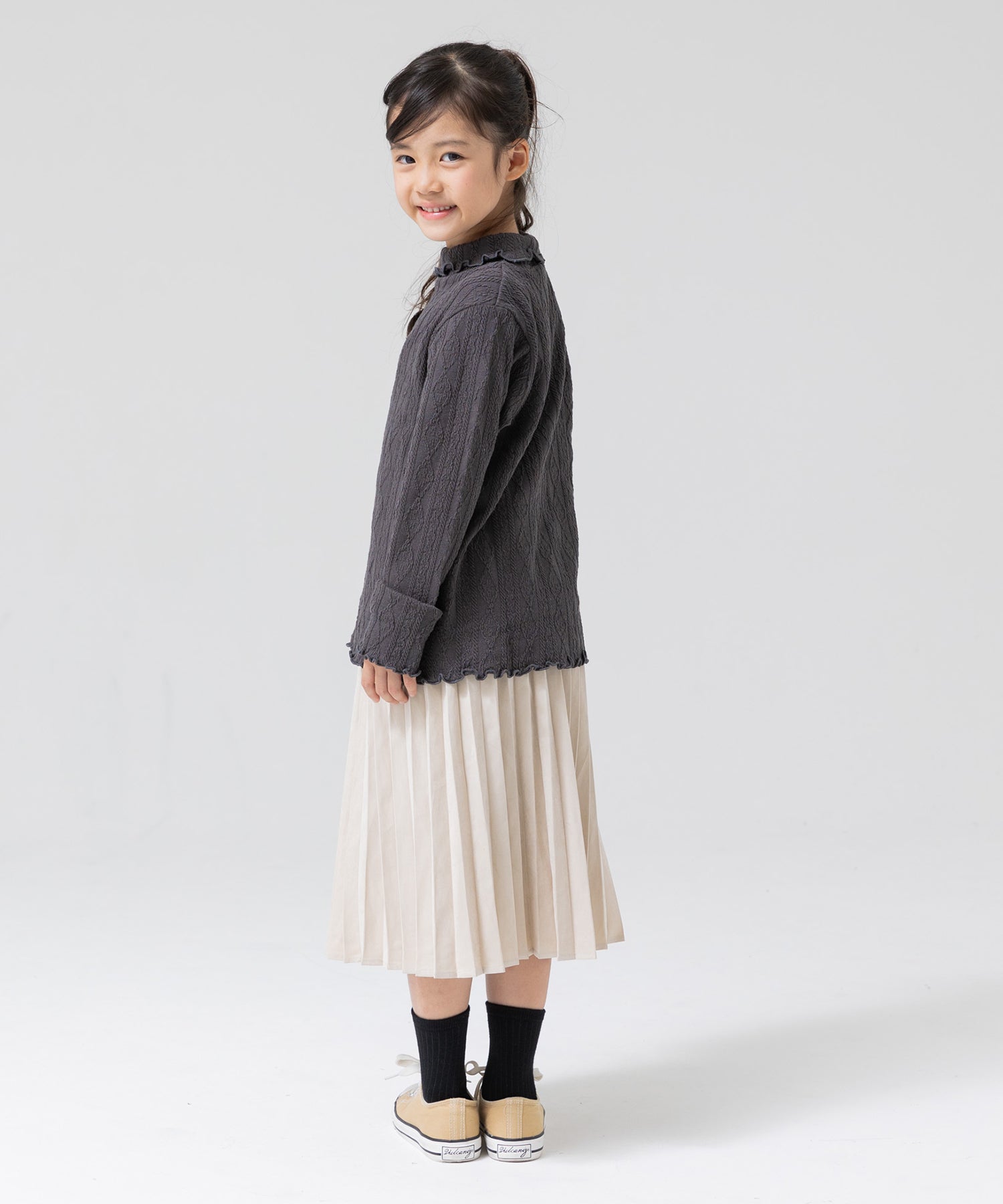 チルツー chil2 アラン編みハイネックカットソー