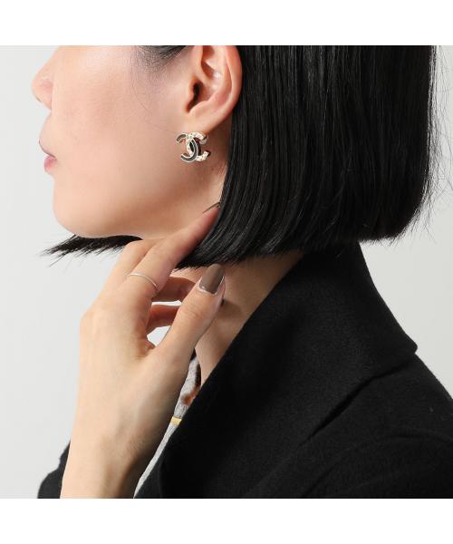 シャネル CHANEL CHANEL ピアス ABG219 B21624 ココマーク マトラッセ （U3083/ゴールド×ブラック） U3083/ゴールド×ブラック