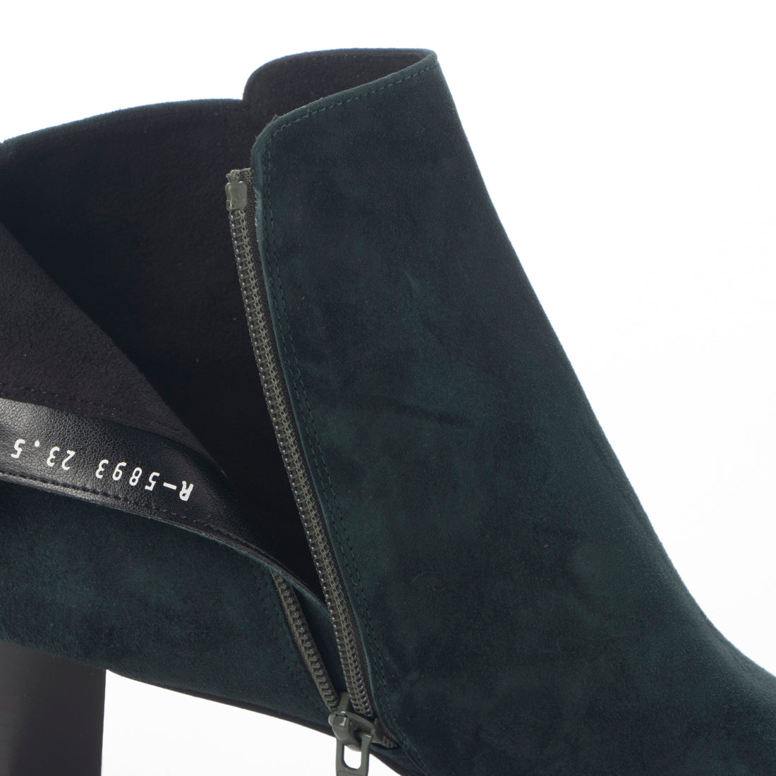 Chercher ETOILE Leather short boots