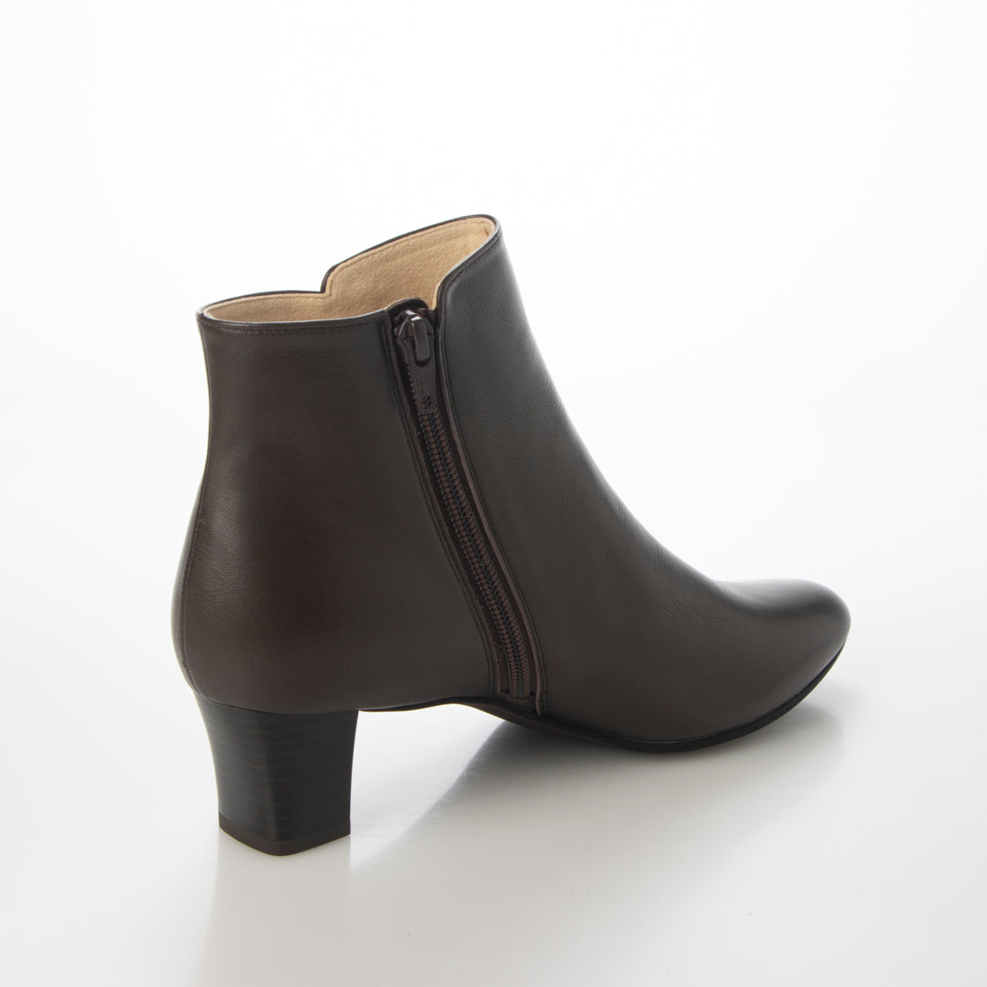 Chercher ETOILE Leather short boots