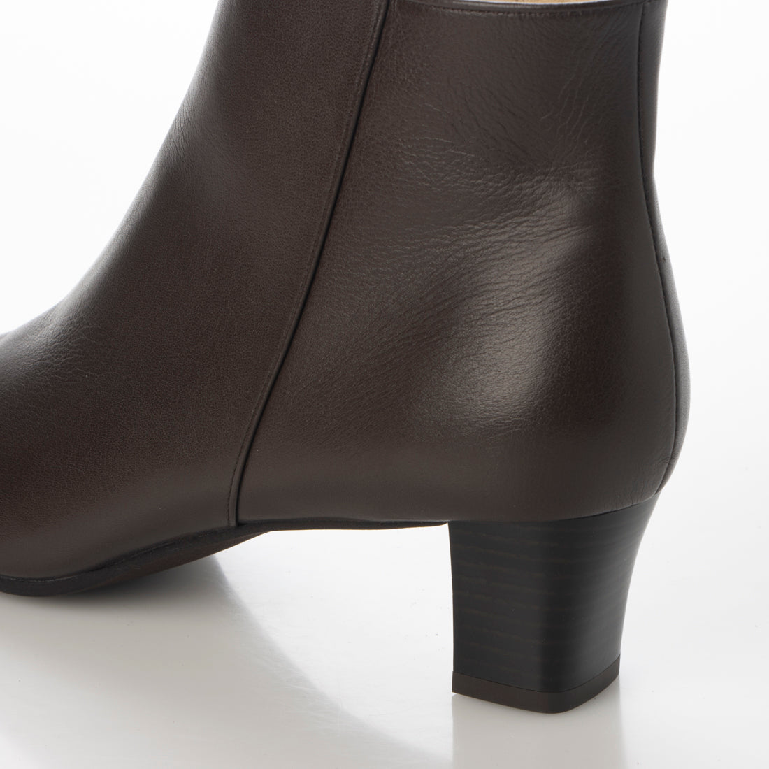 Chercher ETOILE Leather short boots