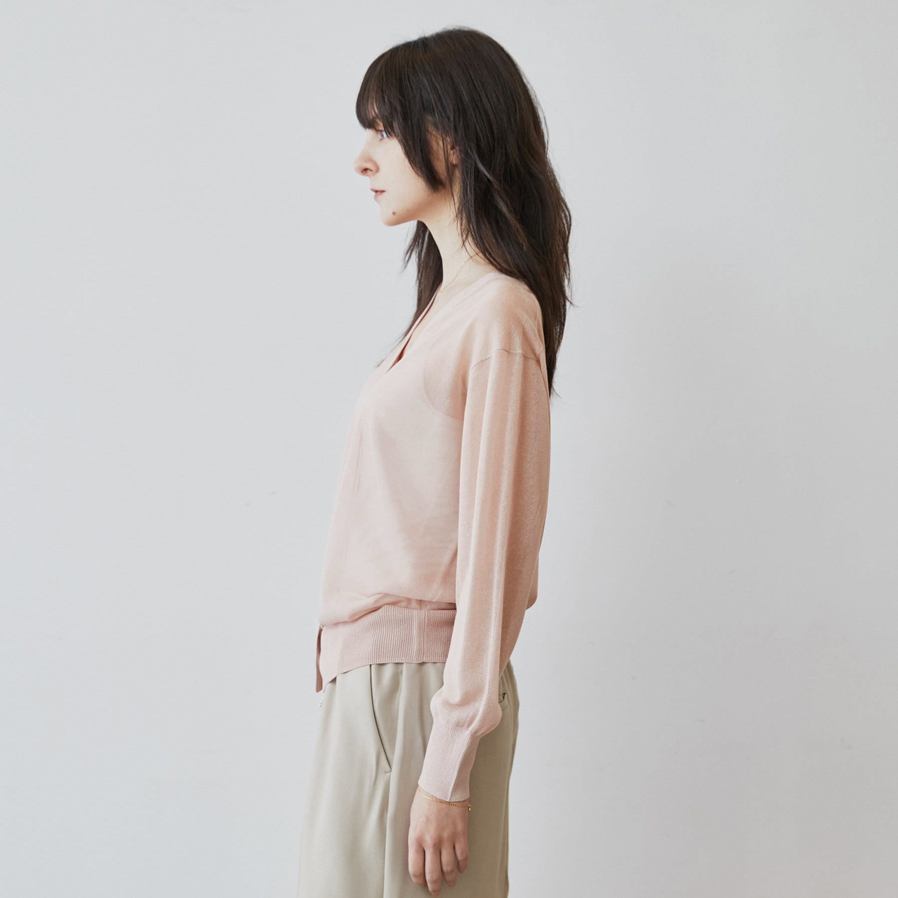 クロエンス cloenc シアーVネックカーディガン