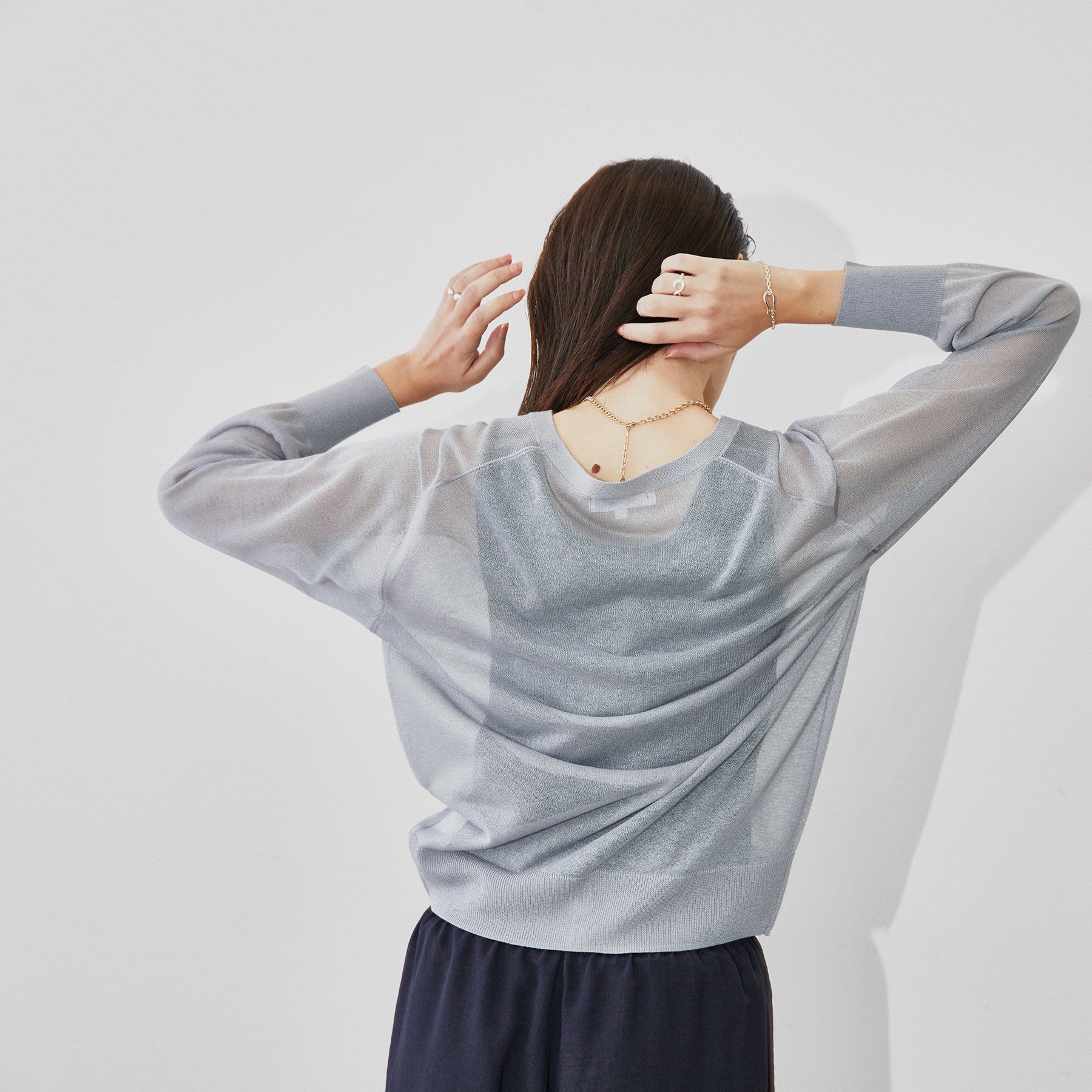 クロエンス cloenc シアーVネックカーディガン