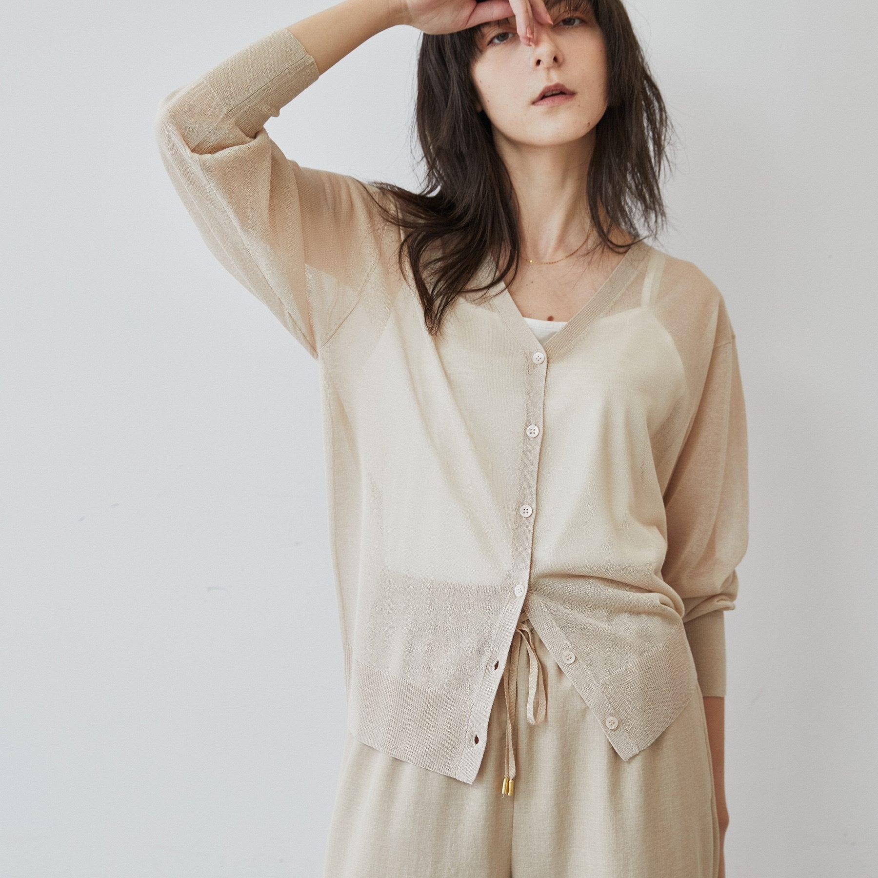 クロエンス cloenc シアーVネックカーディガン