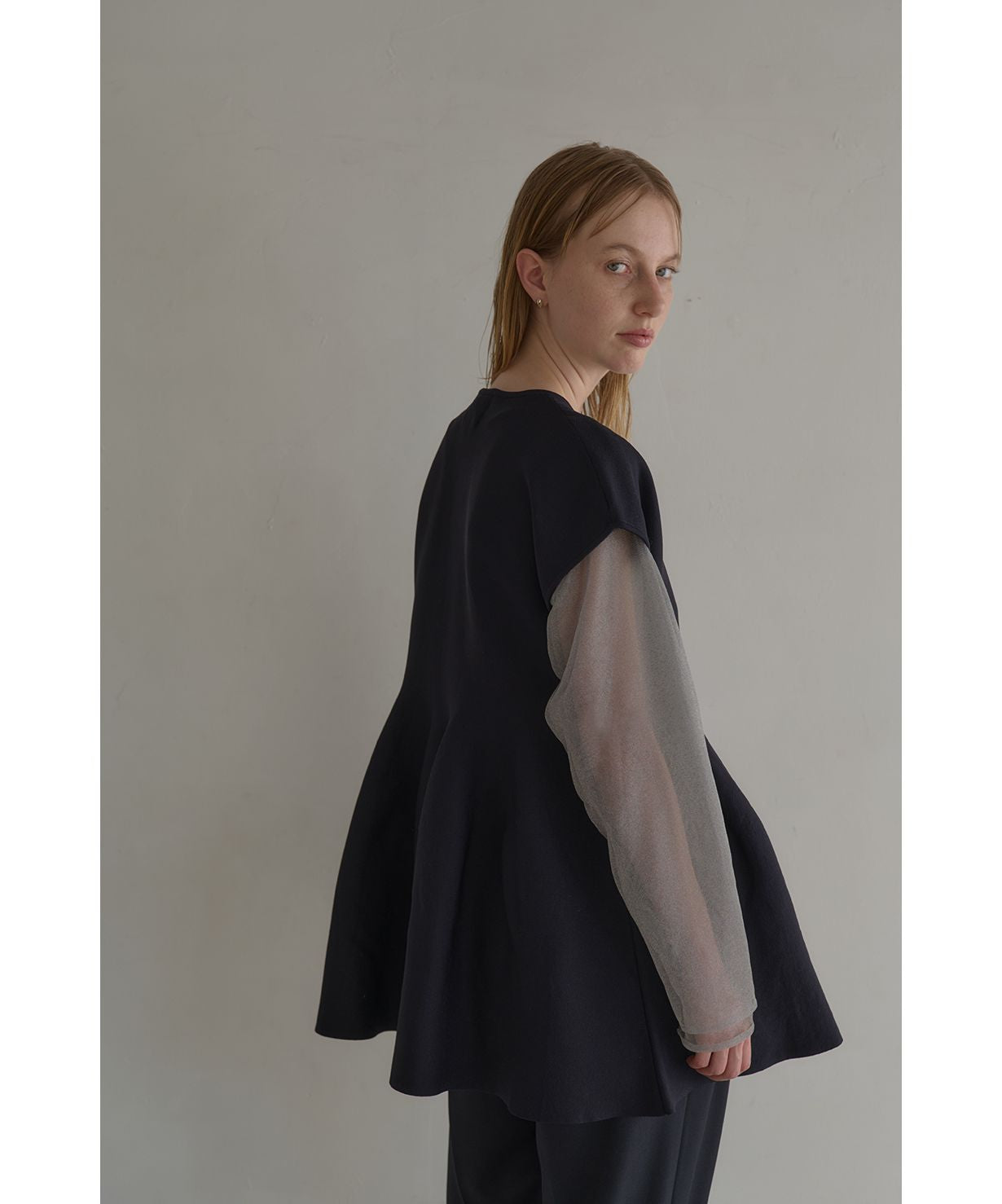 マノフ MANOF VOLUME KNIT TOPS
