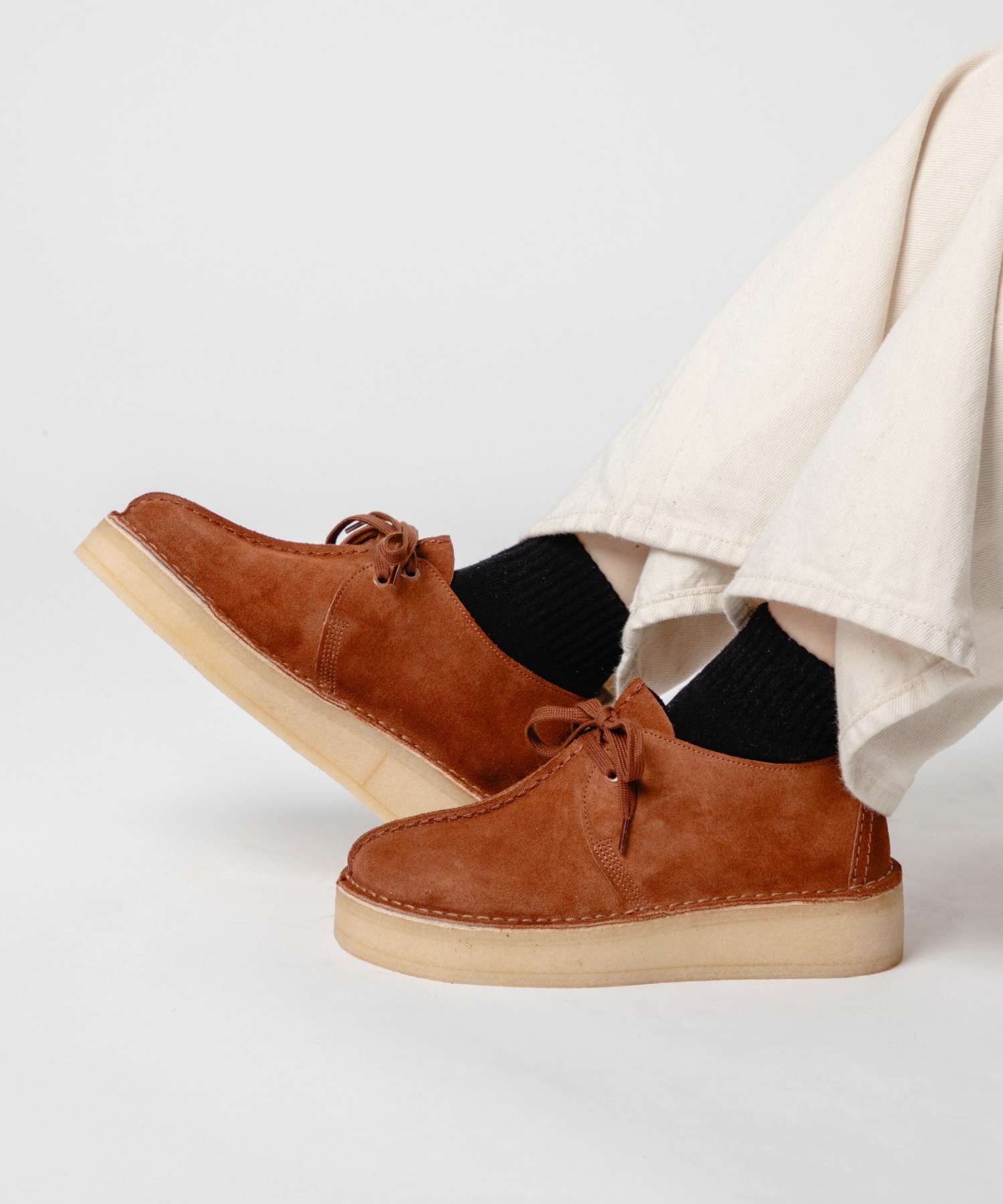 Clarks Clarks 26174019 Boots Trek Wedge. Women's Trek Wedge Thick Sole Lace-Up Round Suede