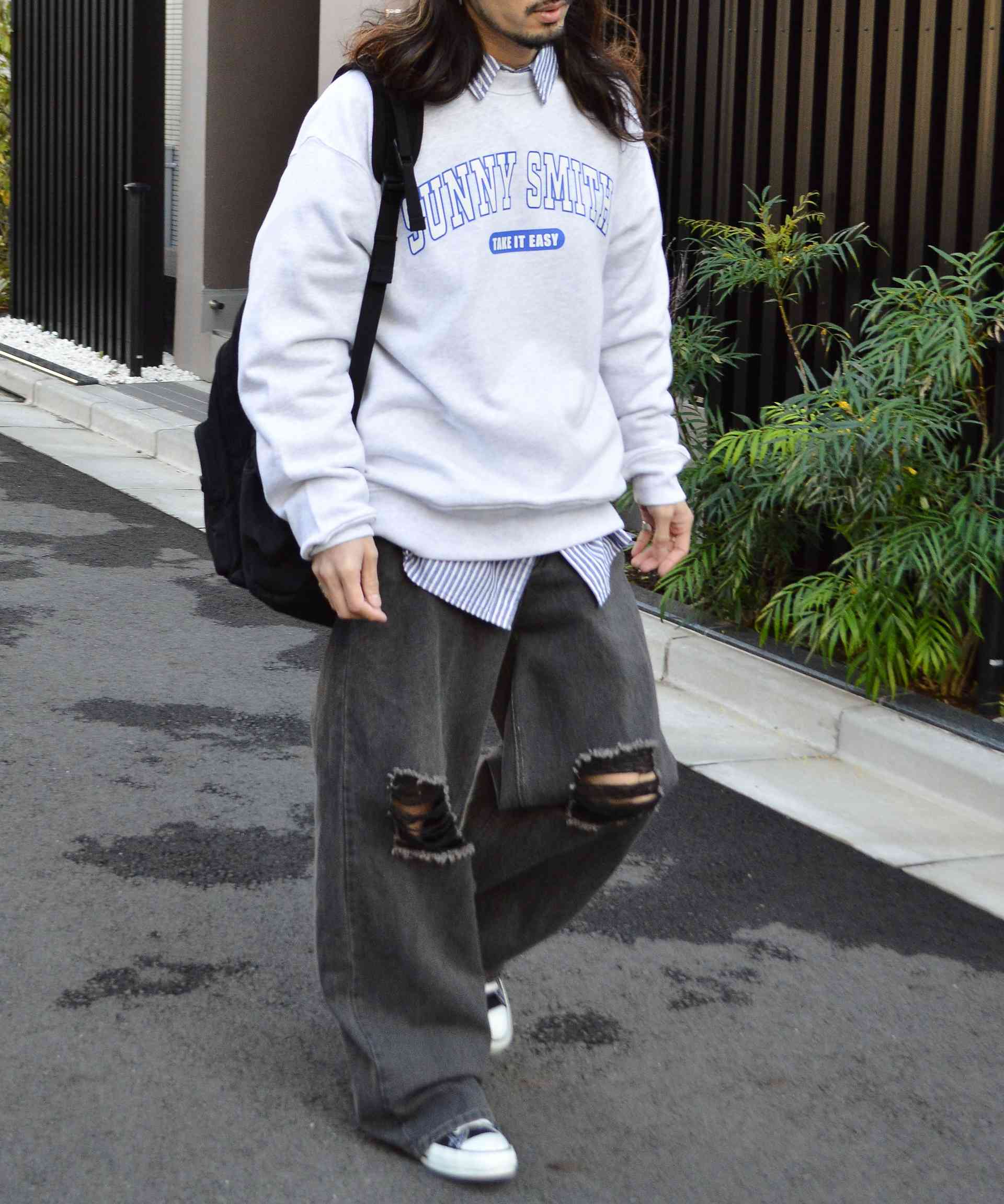 Sunny Smith 12.7 oz Heavyweight College Style Arch Logo Sweatshirt