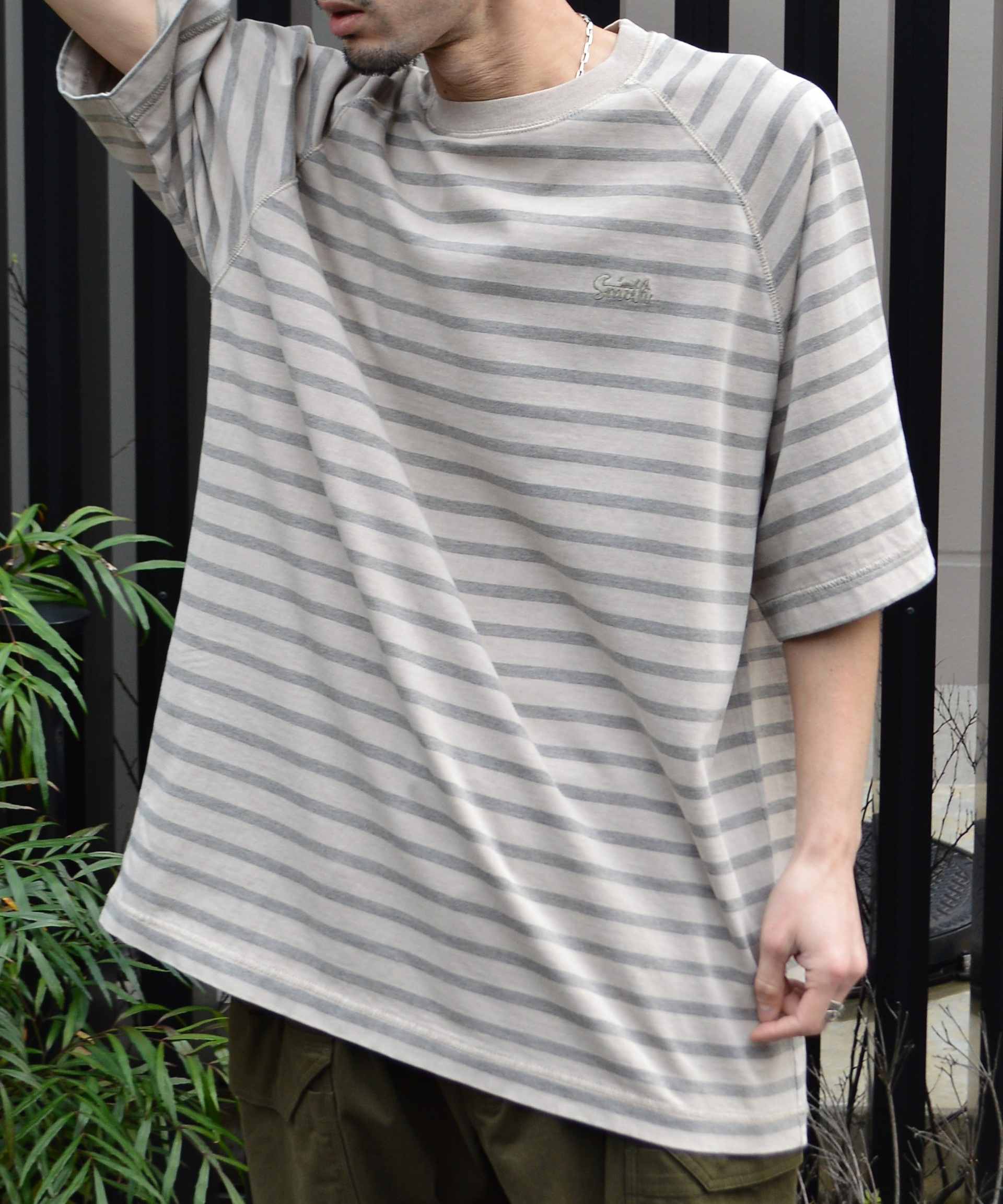 Sunny Smith Border Overdyed Raglan Logo Embroidered T-Shirt