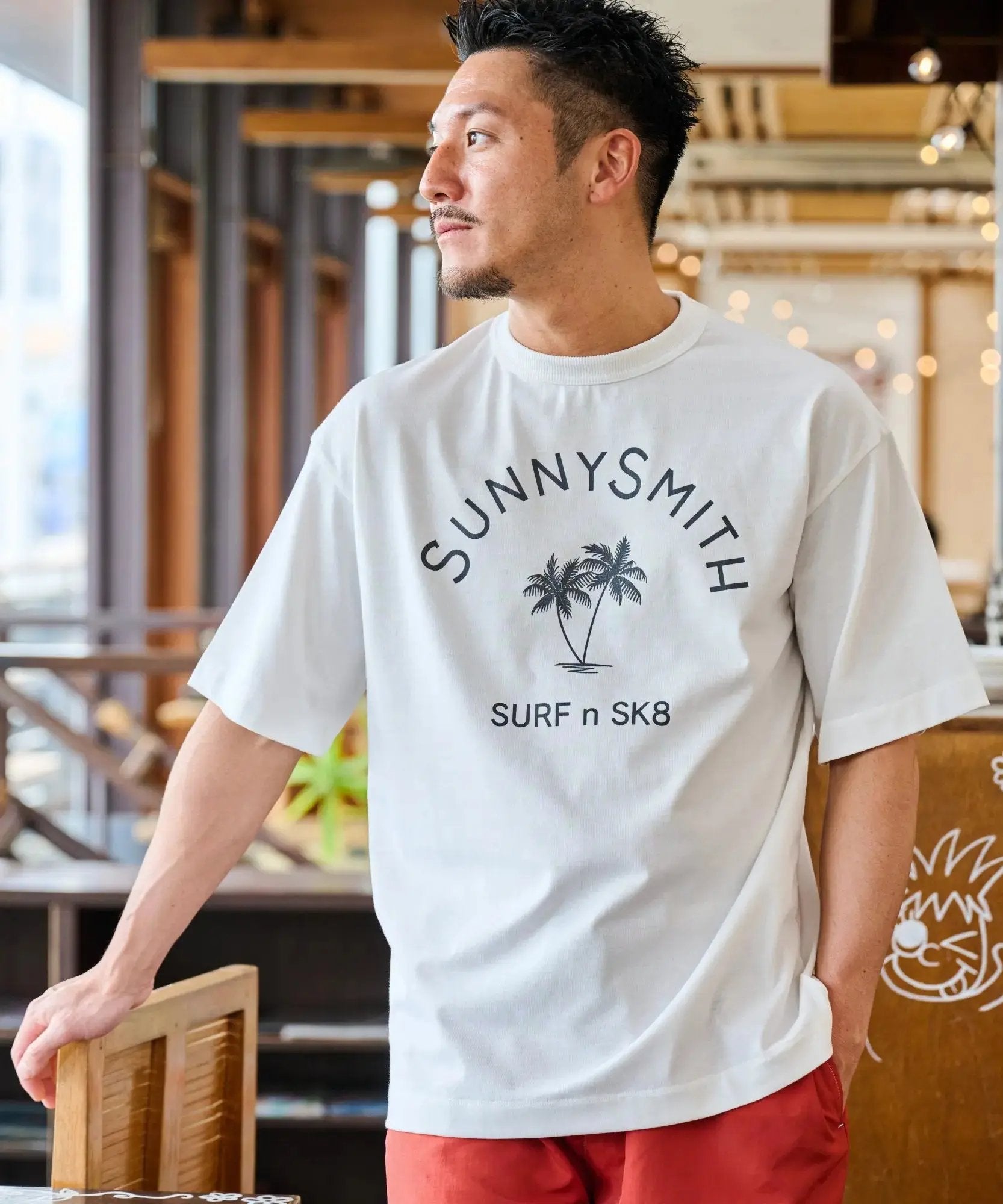 サニースミス Sunny Smith ヤシの木アーチロゴプリントTシャツ （ホワイト） ホワイト