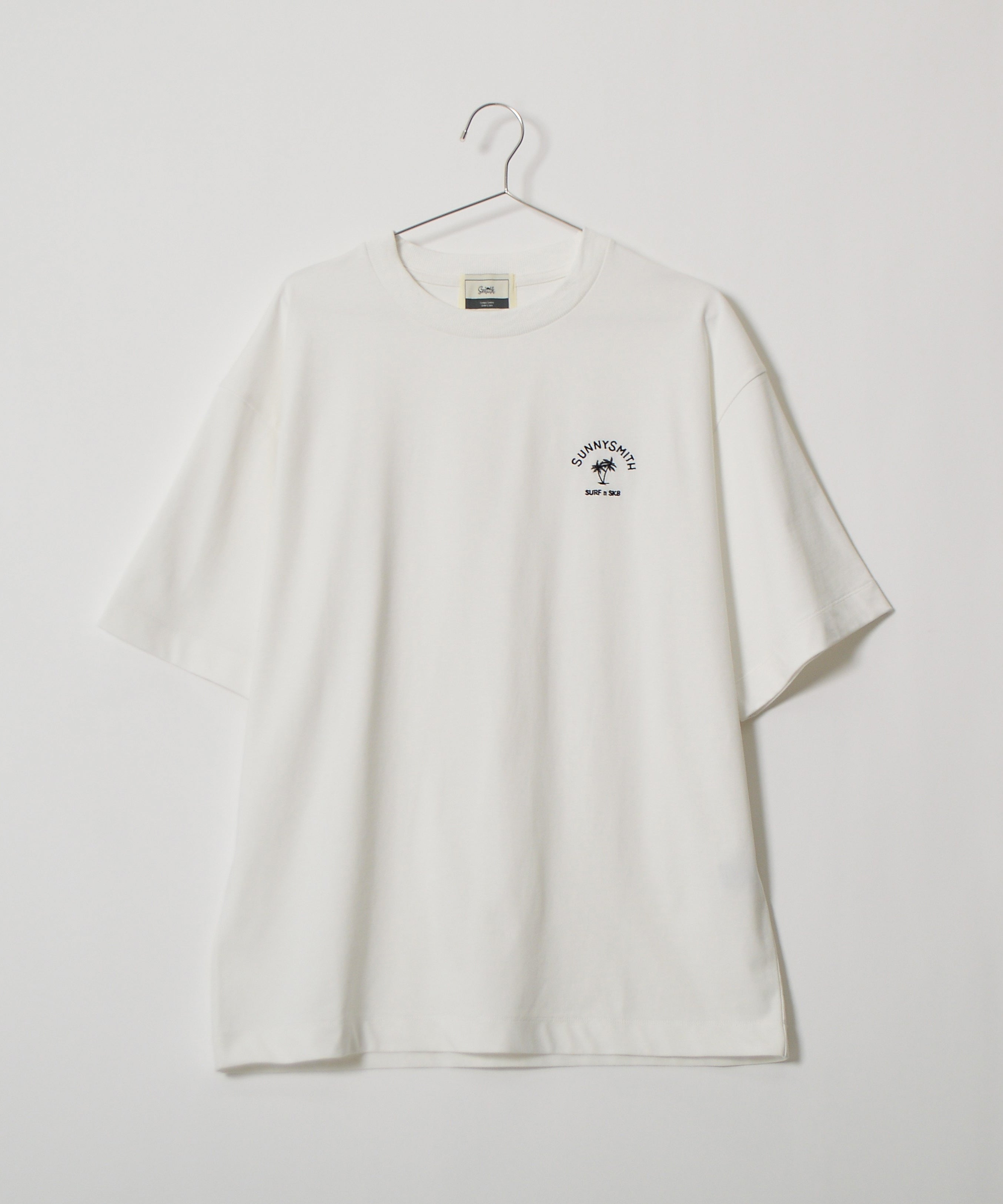 サニースミス Sunny Smith ヤシの木アーチロゴワンポイント刺繍Tシャツ （ホワイト） ホワイト