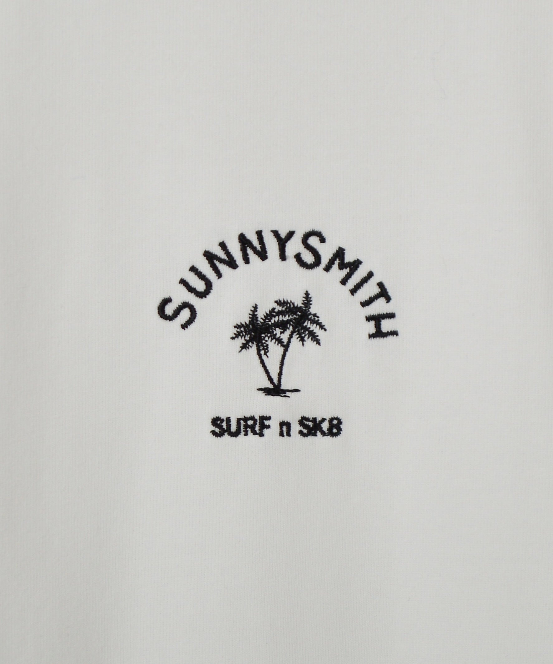 サニースミス Sunny Smith ヤシの木アーチロゴワンポイント刺繍Tシャツ （ホワイト） ホワイト
