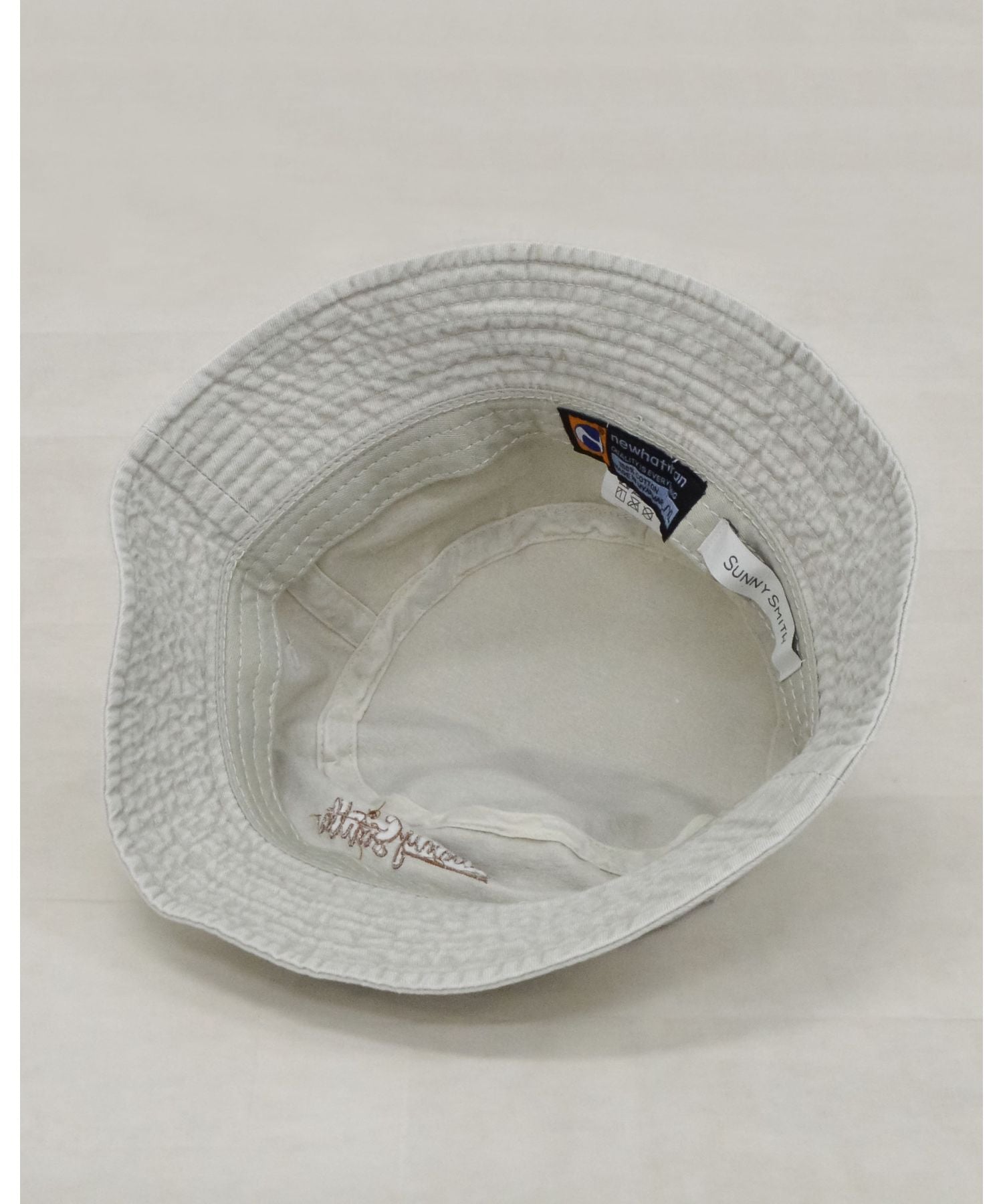 サニースミス Sunny Smith SUNNY SMITH 筆記體標誌刺繡顏料 巴基特帽