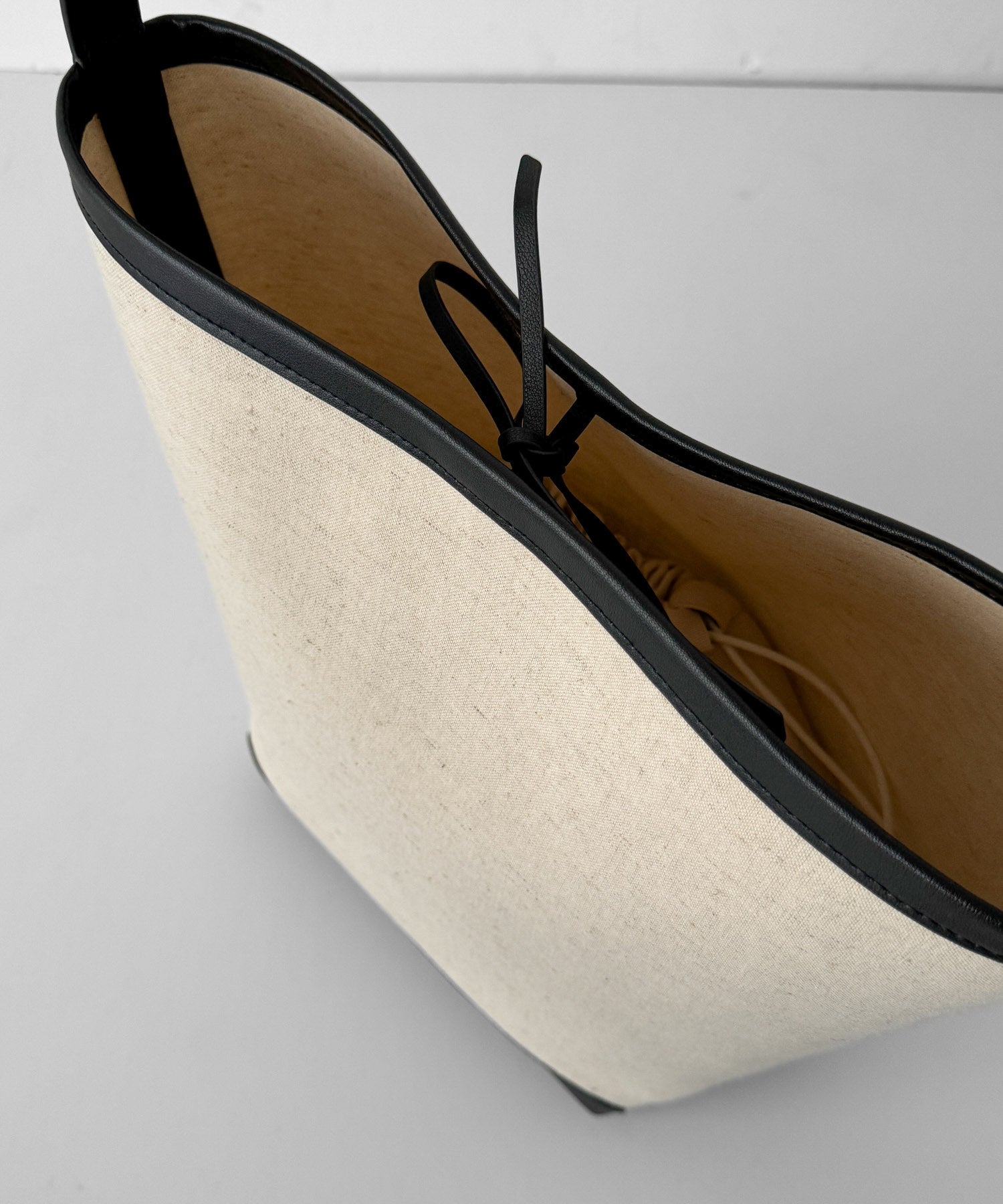 CANAL JEAN El mar Canvas Bicolor Shoulder Bag