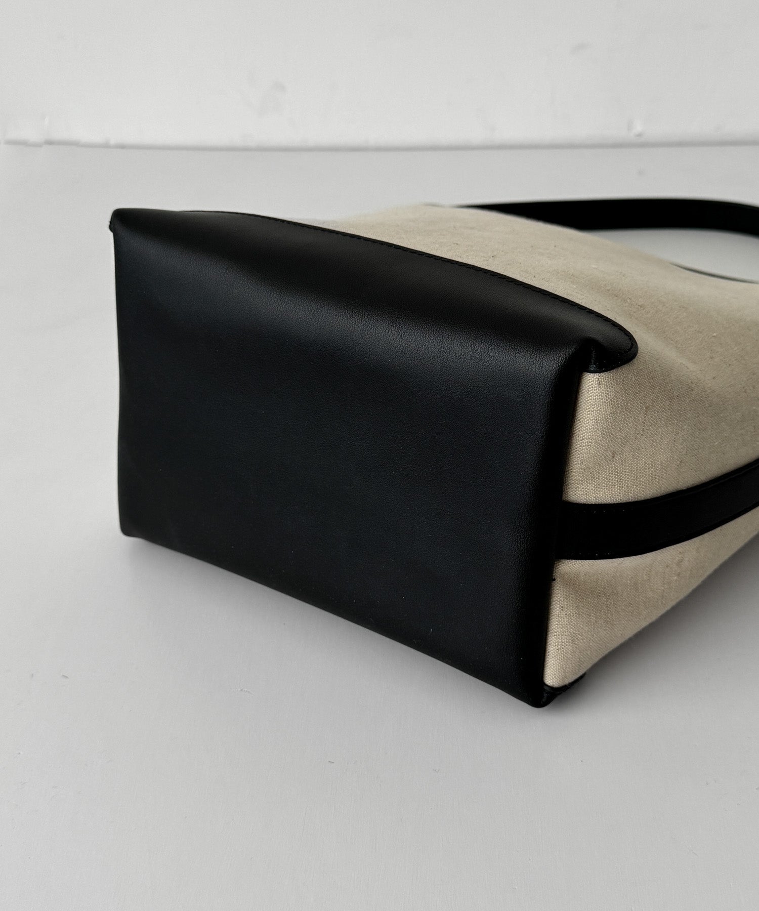 CANAL JEAN El mar Canvas Bicolor Shoulder Bag