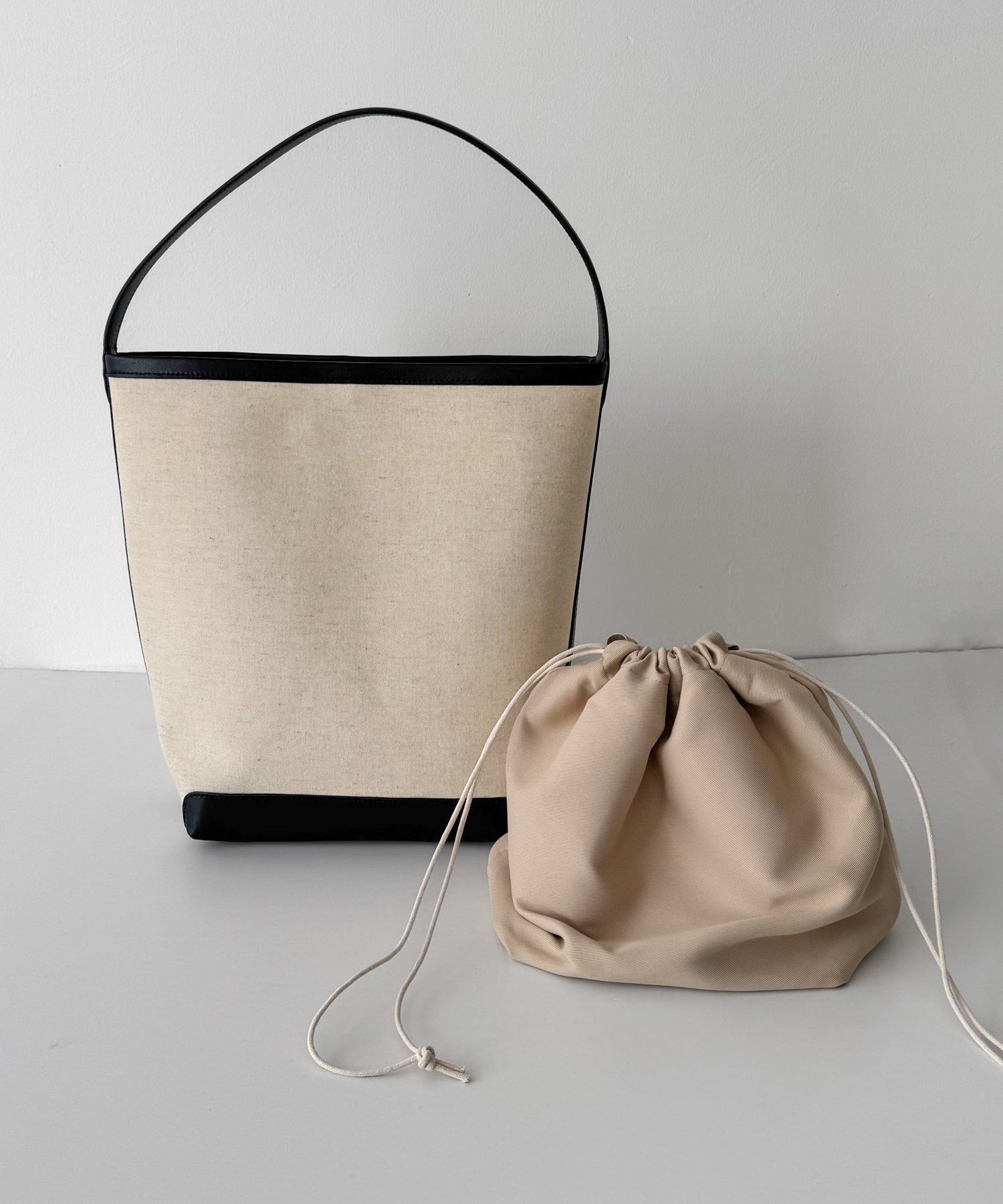 CANAL JEAN El mar Canvas Bicolor Shoulder Bag