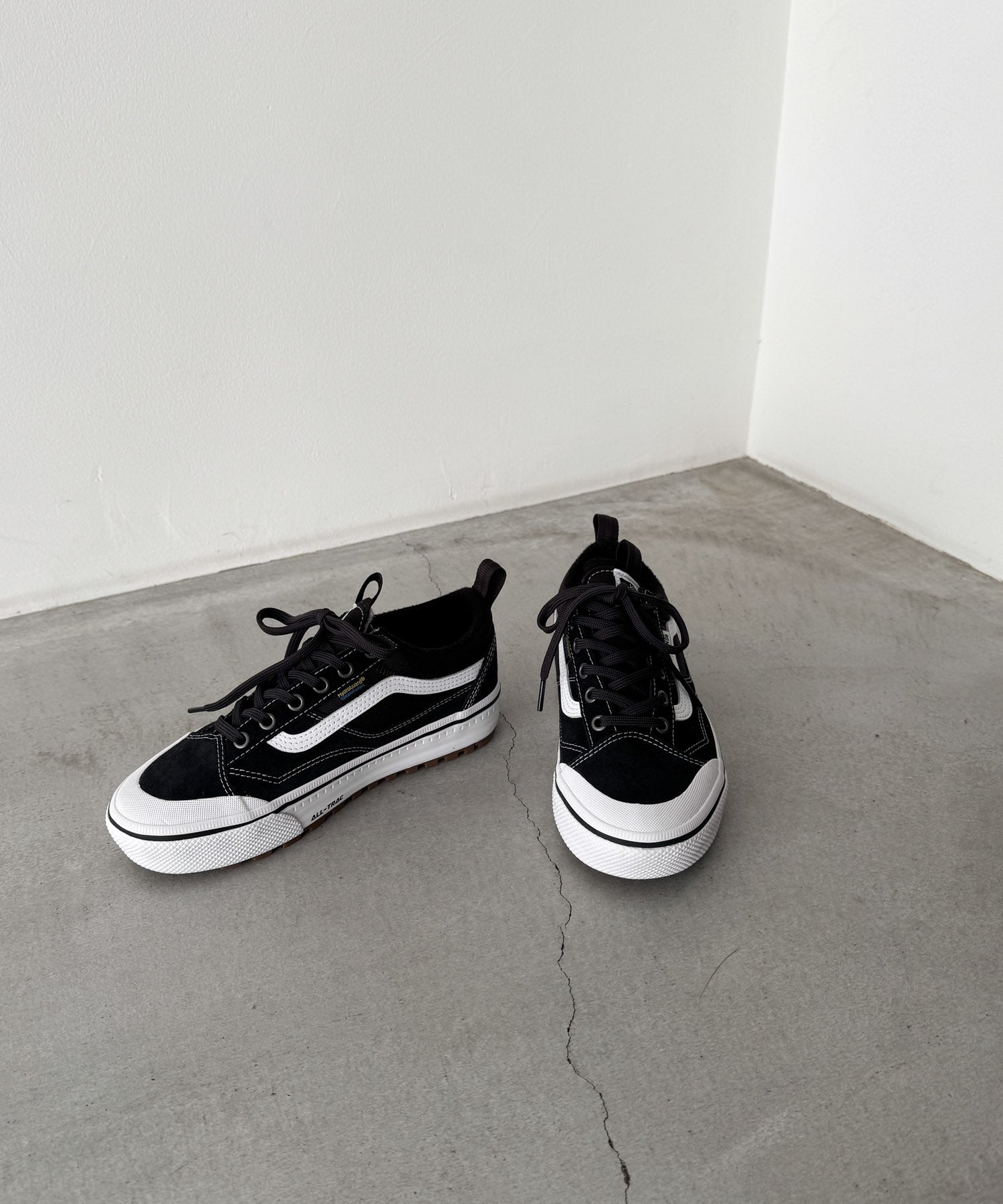 キャナルジーン CANAL JEAN VANS MTE Old Skool WaterproofInsulated/VN000DAZBA2 （BLK×WHT） BLK×WHT