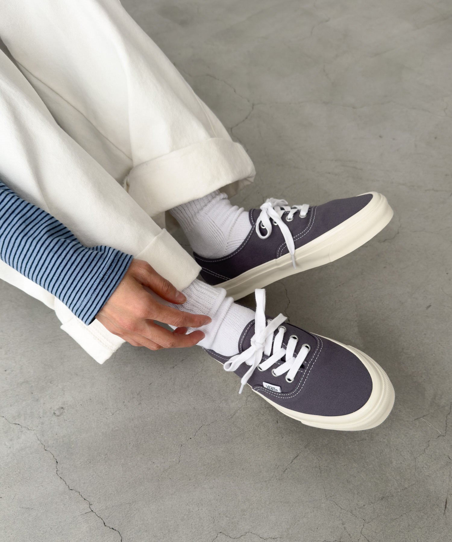 キャナルジーン CANAL JEAN VANS LX Authentic 44/VN000D9NFSM （チャコールグレー） チャコールグレー