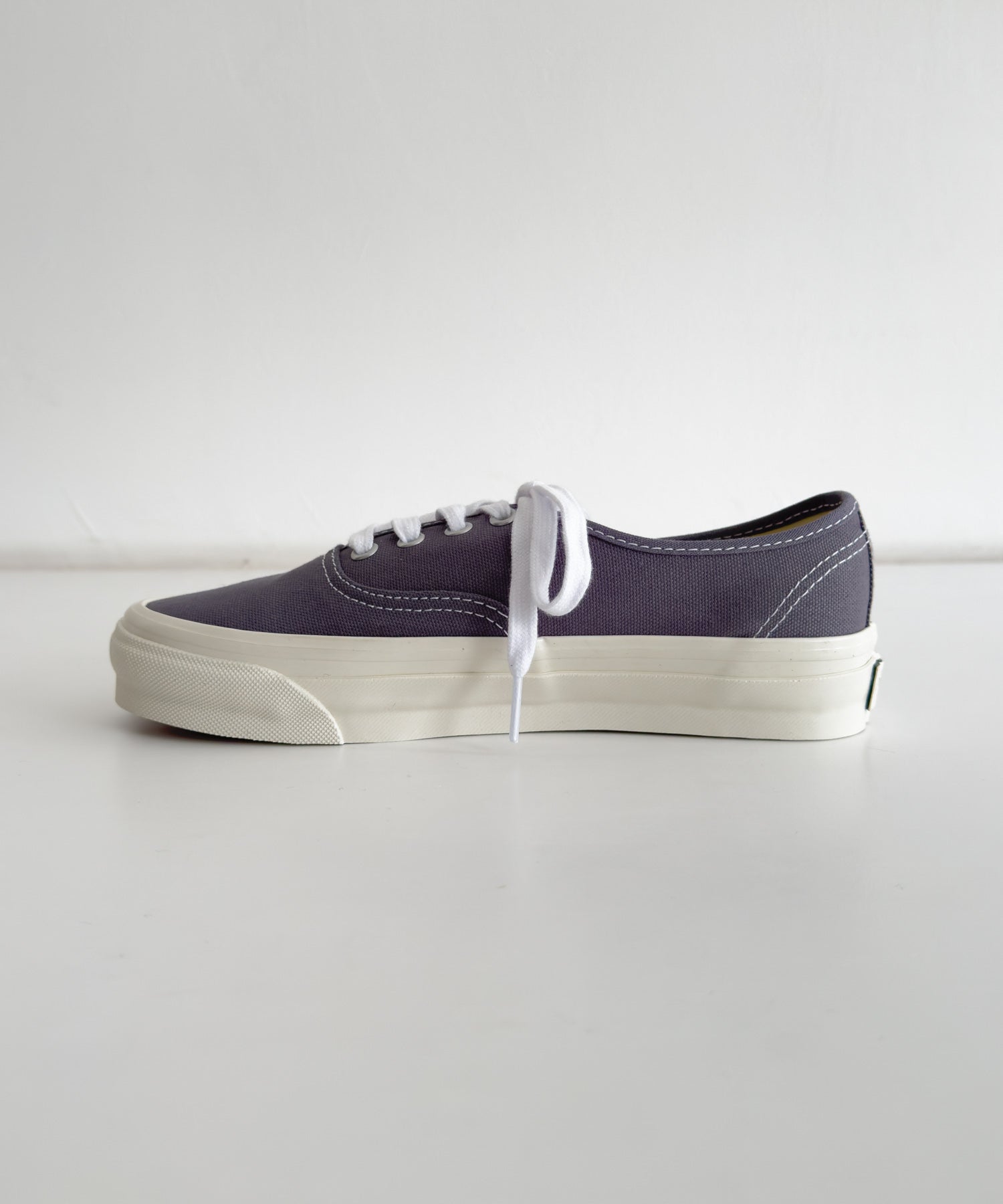 キャナルジーン CANAL JEAN VANS LX Authentic 44/VN000D9NFSM （チャコールグレー） チャコールグレー