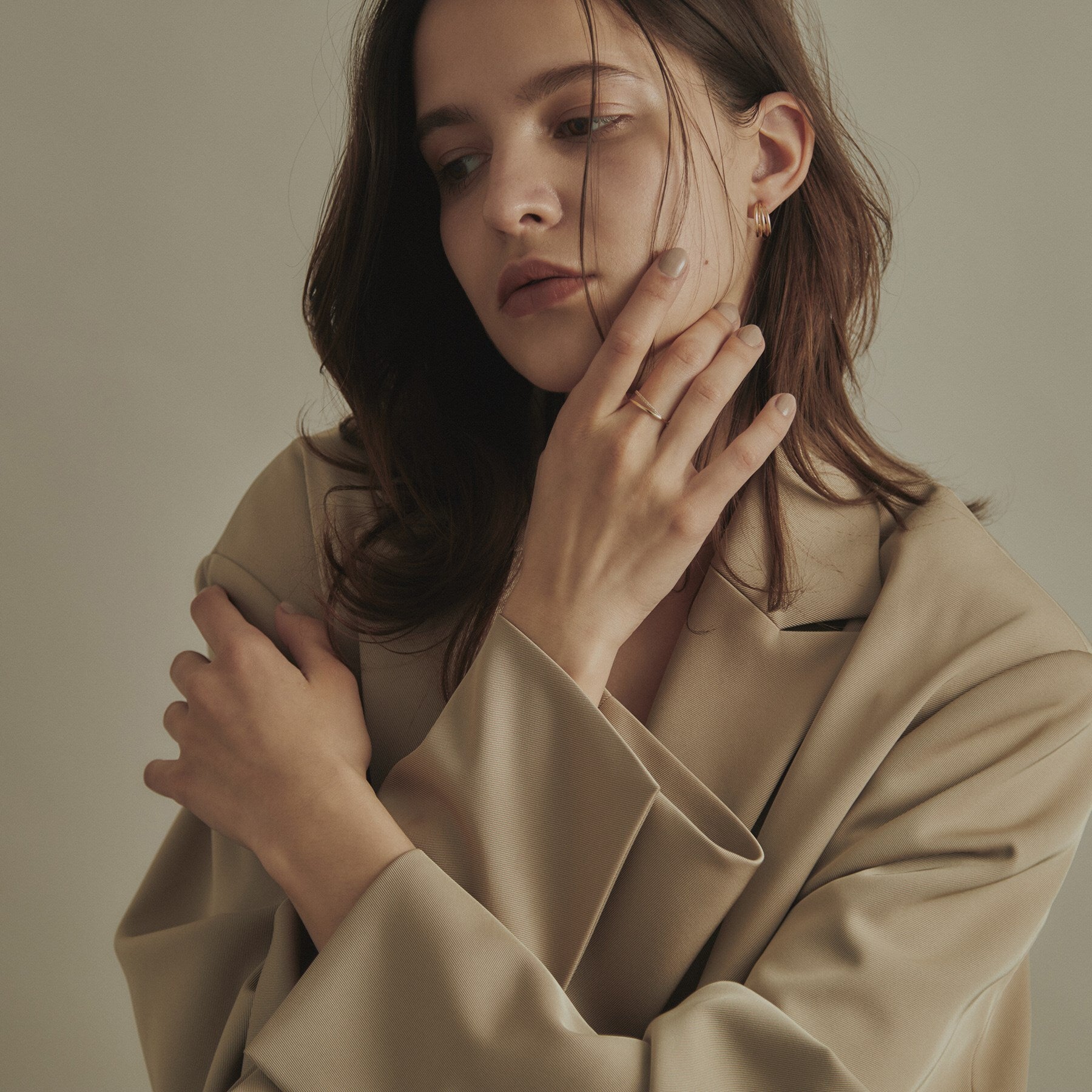 ココシュニック COCOSHNIK K10甲丸トリプルフープ ピアス （イエローゴールド(100)） イエローゴールド(100)