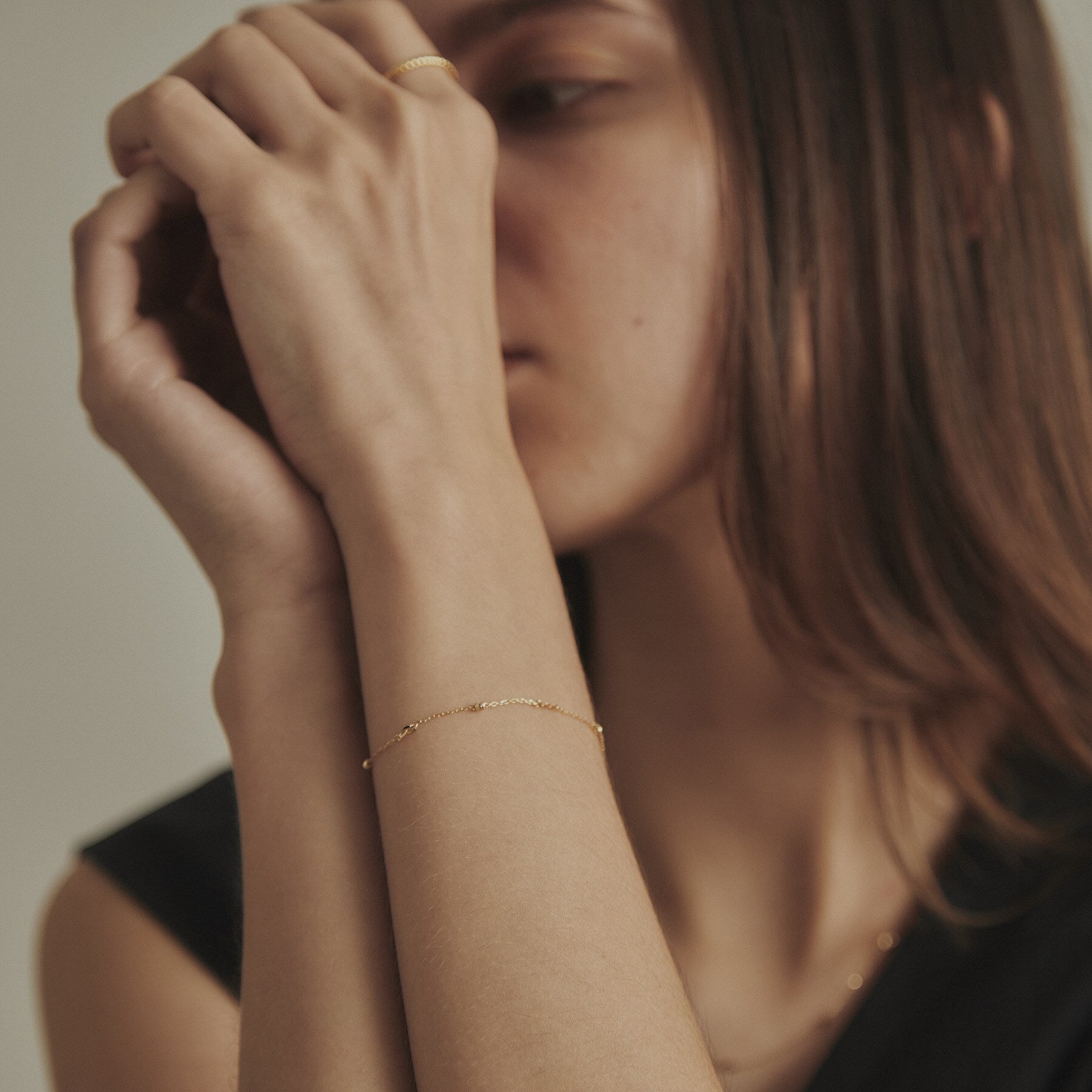 ココシュニック COCOSHNIK K18フラットキヘイ×カットビーズ ブレスレット （イエローゴールド(100)） イエローゴールド(100)