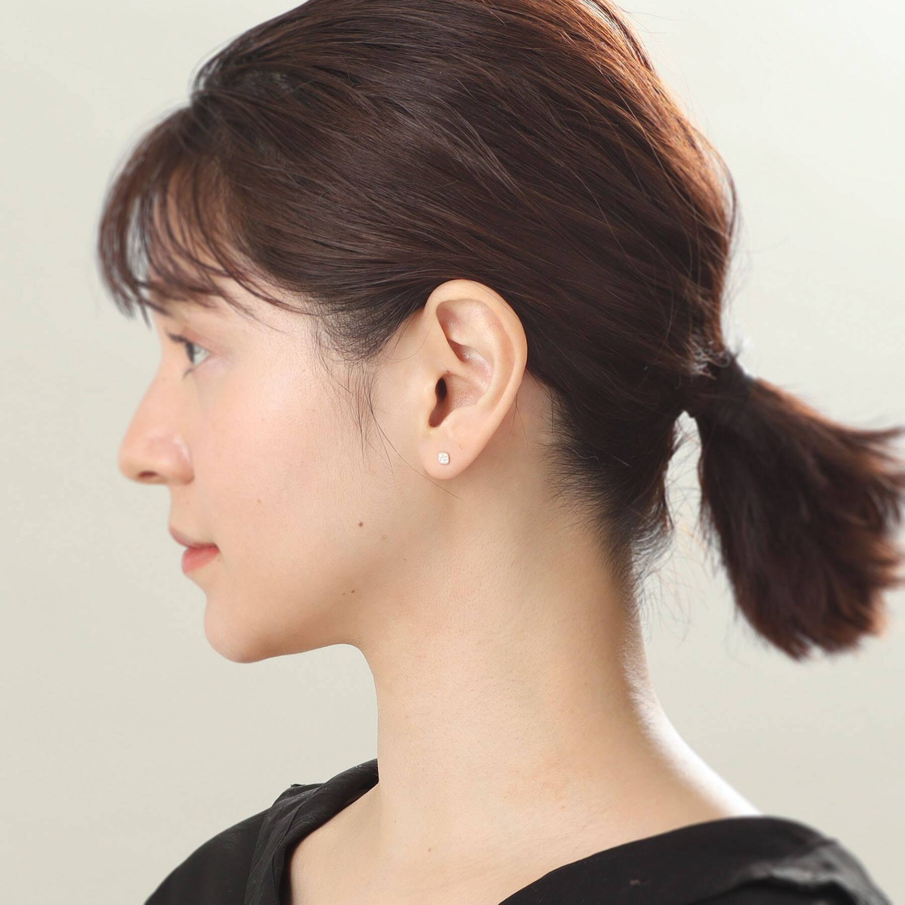 ココシュニック COCOSHNIK K18ダイヤモンド　ランダムパヴェ　スクエア　スタッドピアス (イエローゴールド) イエローゴールド(104)