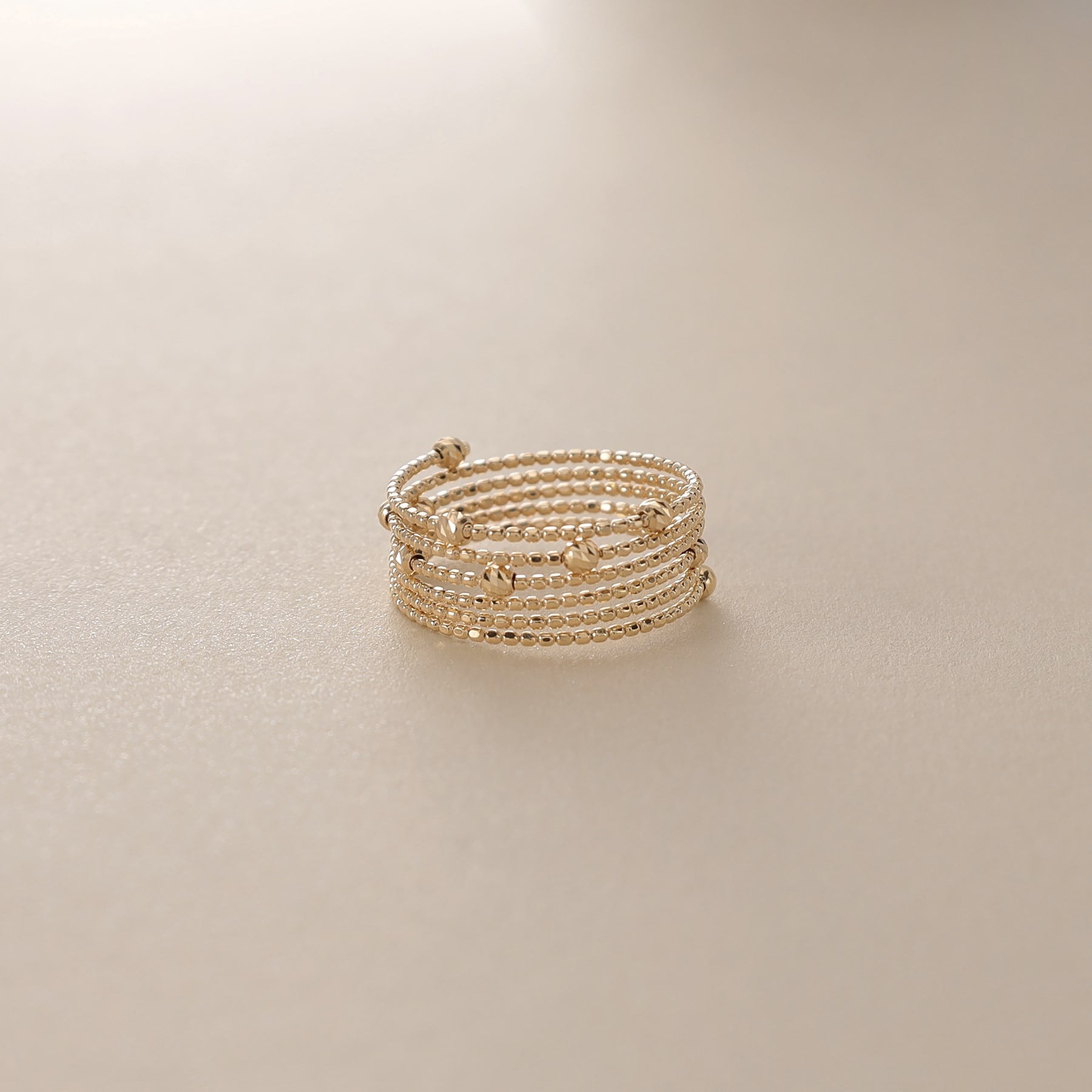 COCOSHNIK K18 Honey Cut Ball Shape Memory Ring