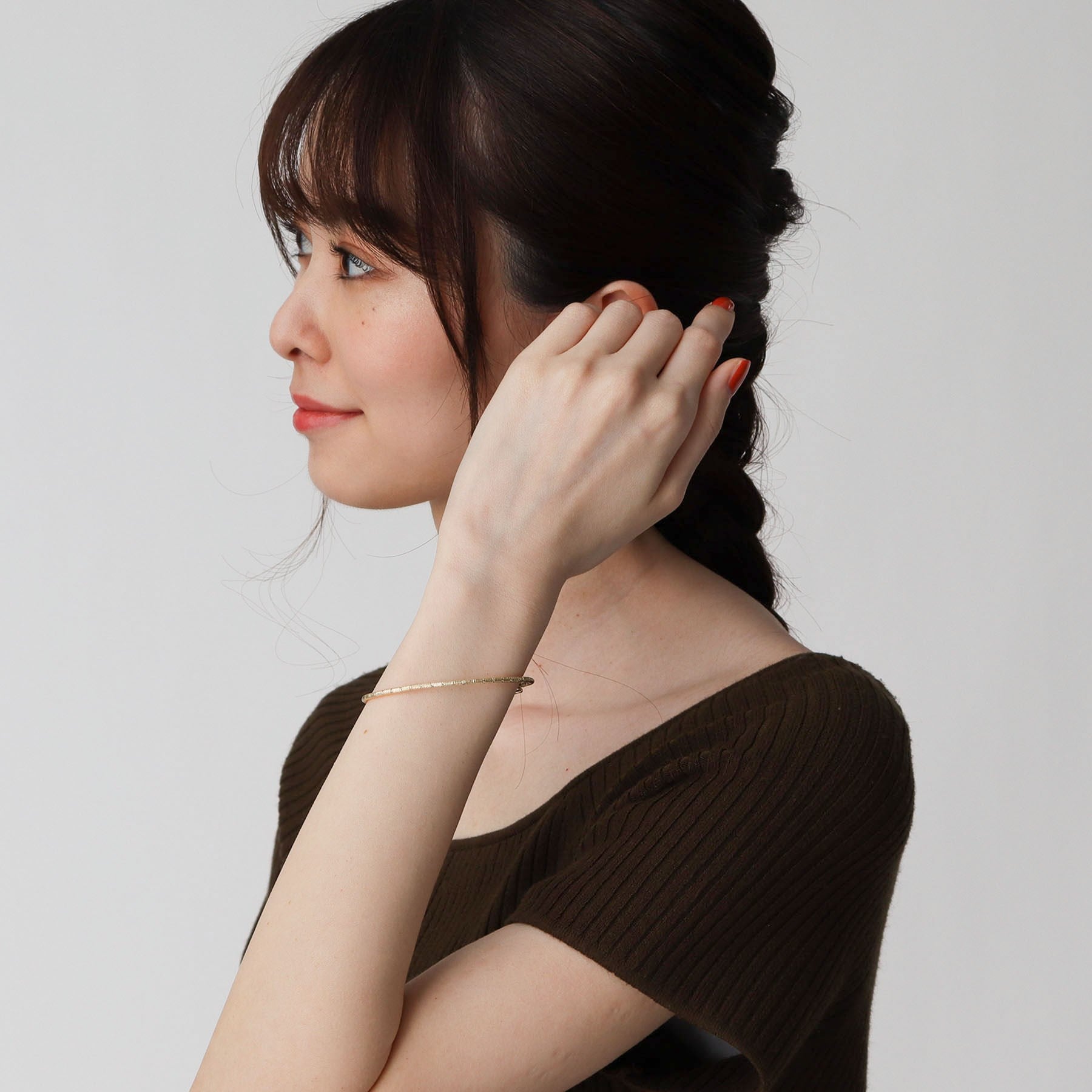 ココシュニック COCOSHNIK K10テクスチャーボール マグネットバングル イエローゴールド(100)