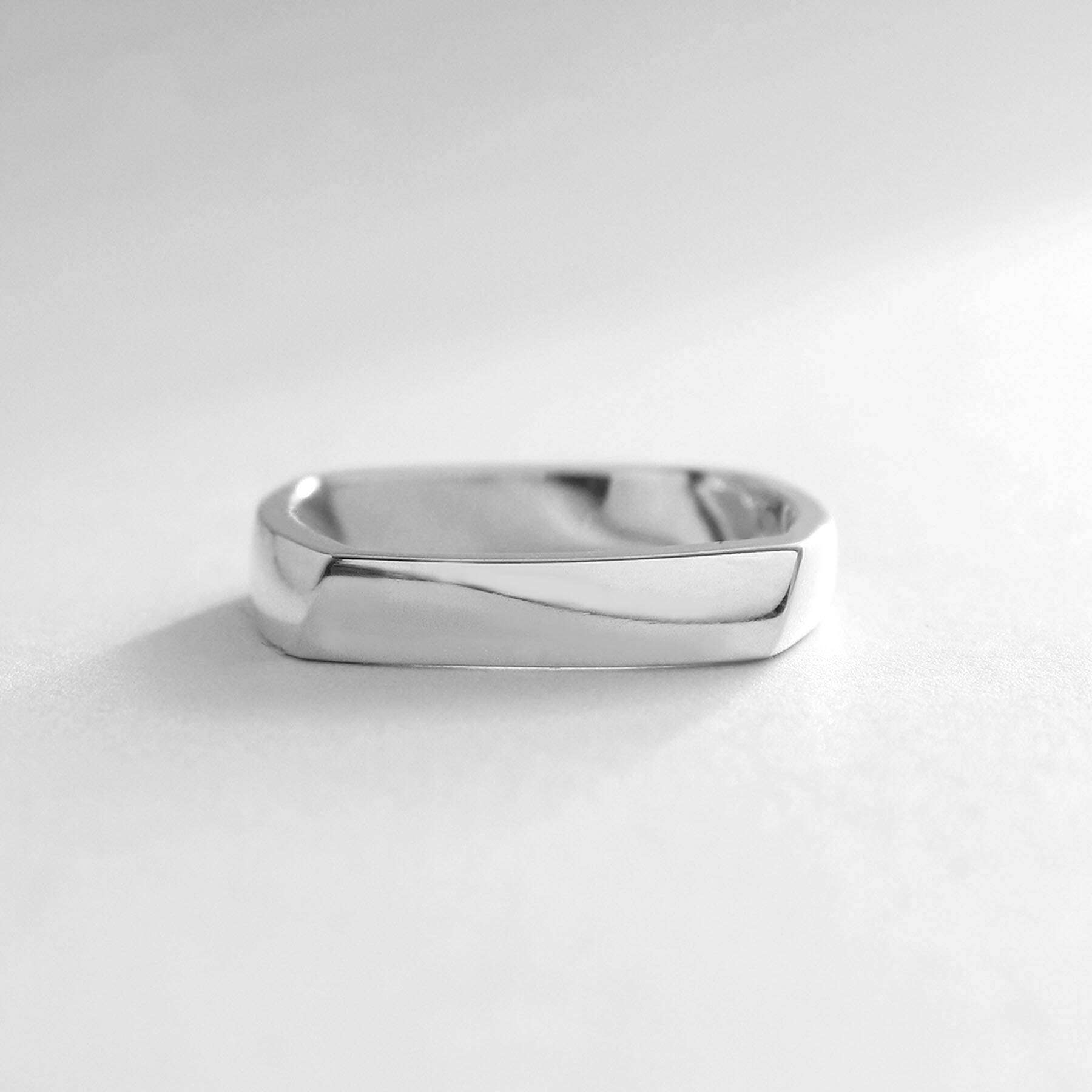 ココシュニック COCOSHNIK シルバー シフトスクエア リング