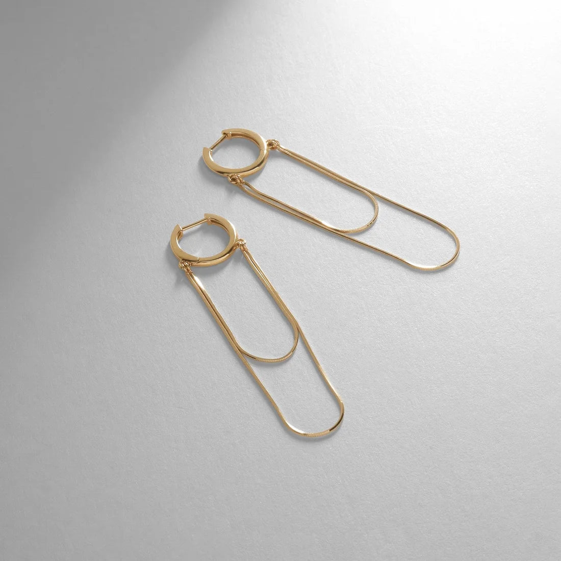 COCOSHNIK COCOSHNIK K10 Compact Drape Mid-fold Hoop Earrings