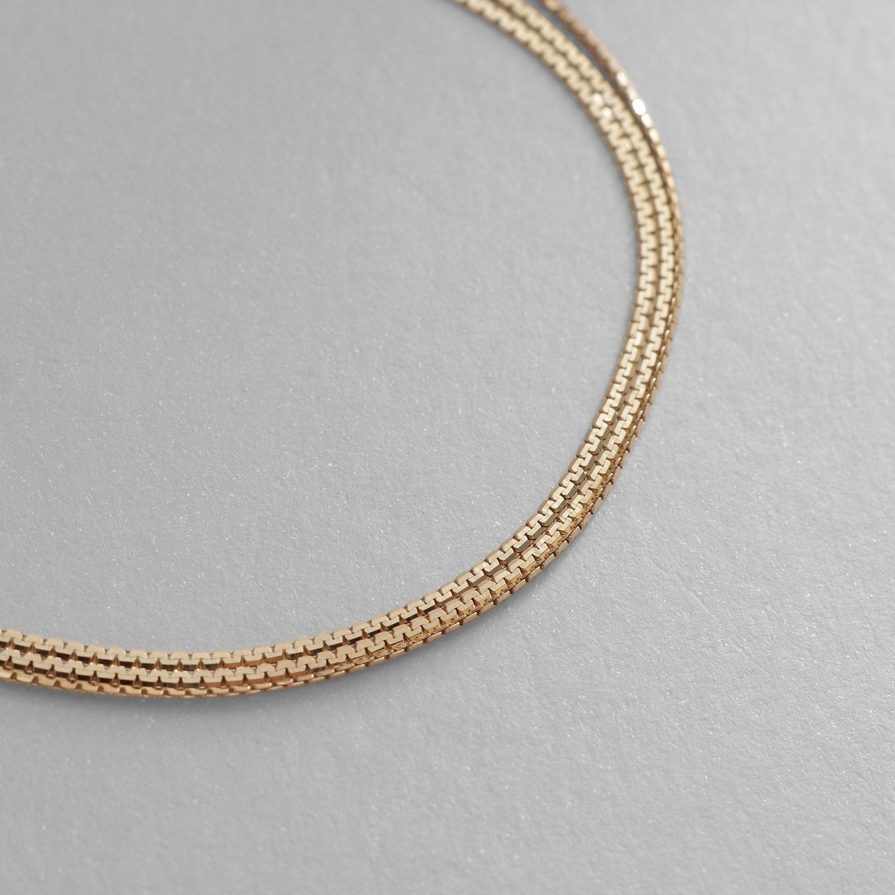 ココシュニック COCOSHNIK K10ベネチアンフラット3連 ブレスレット （イエローゴールド(100)） イエローゴールド(100)