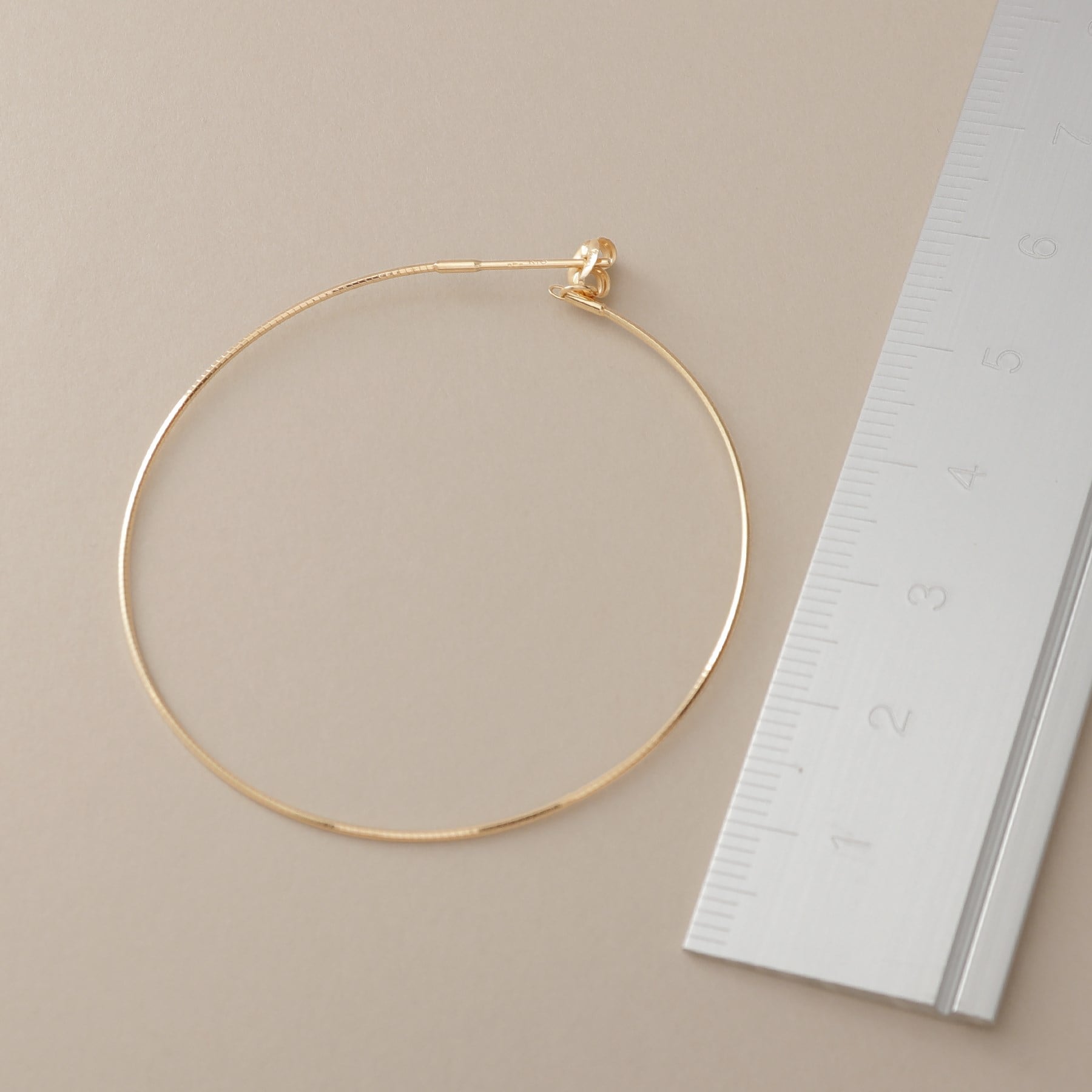 ココシュニック COCOSHNIK K18オメガチェーン フープピアス大 （イエローゴールド(100)） イエローゴールド(100)