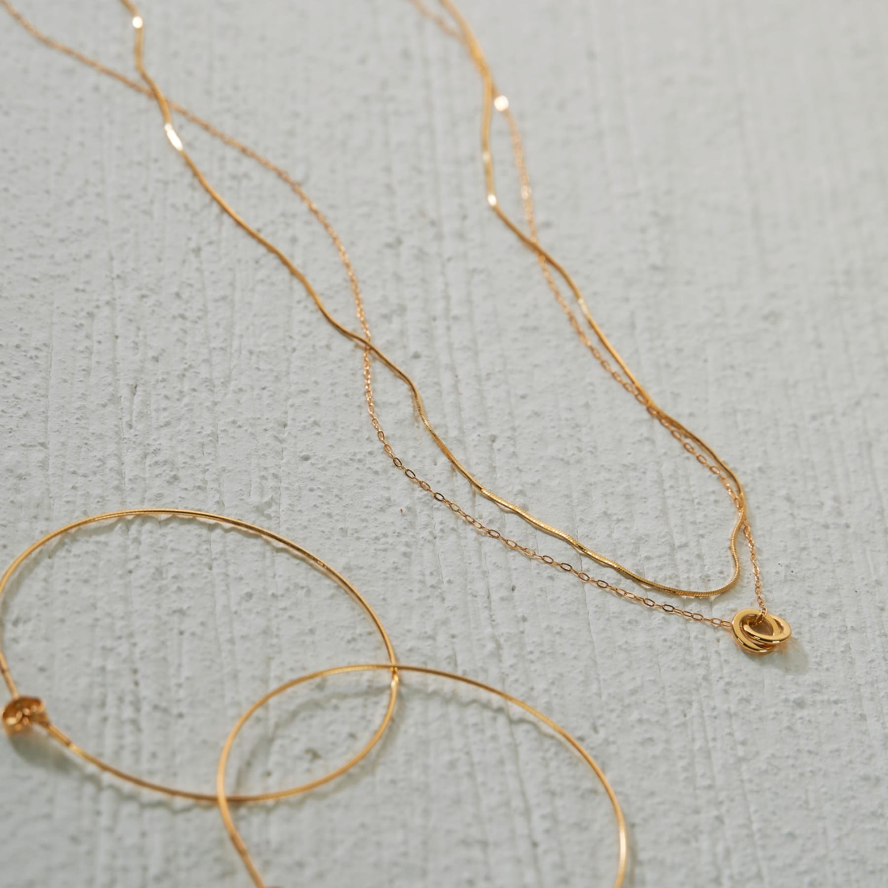 ココシュニック COCOSHNIK K18オメガチェーン フープピアス大 （イエローゴールド(100)） イエローゴールド(100)