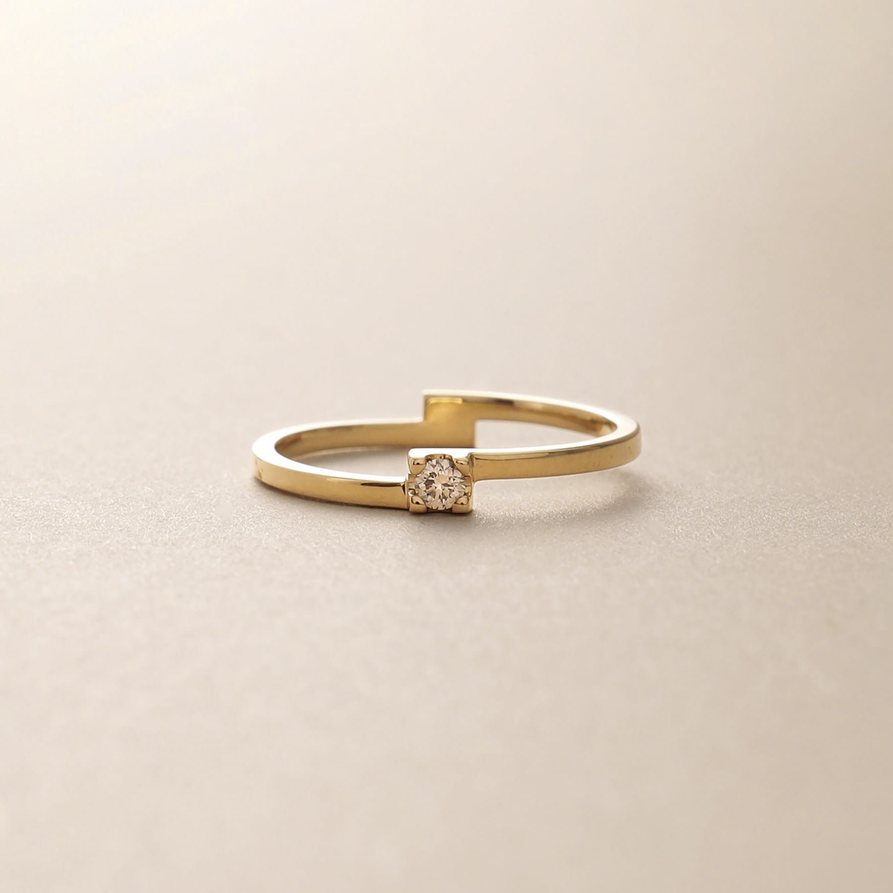 ココシュニック COCOSHNIK K10ダイヤモンド 爪留めスクエアオルタネート リング （イエローゴールド(104)） イエローゴールド(104)