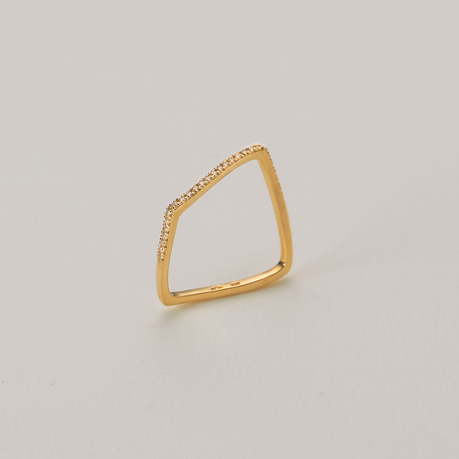 ココシュニック COCOSHNIK K10ダイヤモンド S字スクエア リング （イエローゴールド(104)） イエローゴールド(104)