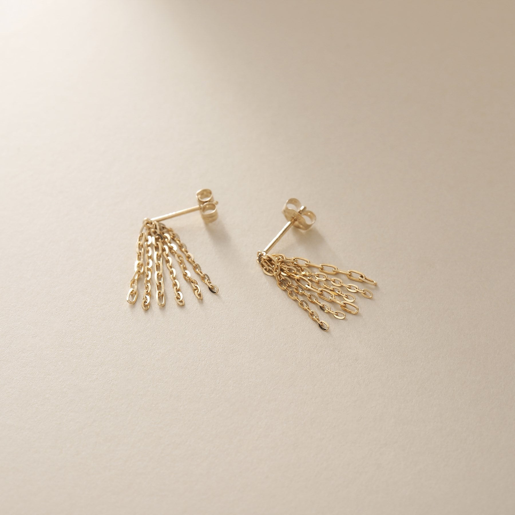 Cocoshnik K10 Azuki Mix Fringe Stud Earrings