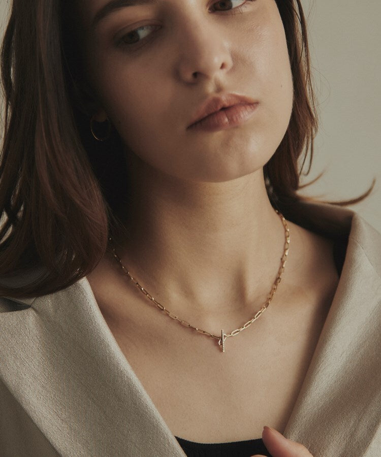 ココシュニック COCOSHNIK K10ダイヤモンド 中空プリムダイヤバー ネックレス （アイボリー(104)） アイボリー(104)