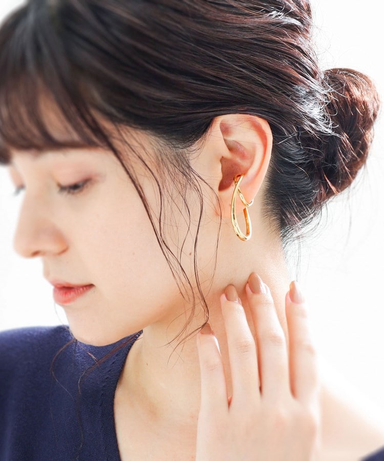 ココシュニック オンキッチュ COCOSHNIK ONKITSCH シルバー リングイヤーカフ ダブルフィンガーウェーブ GP （ゴールド(600)） ゴールド(600)