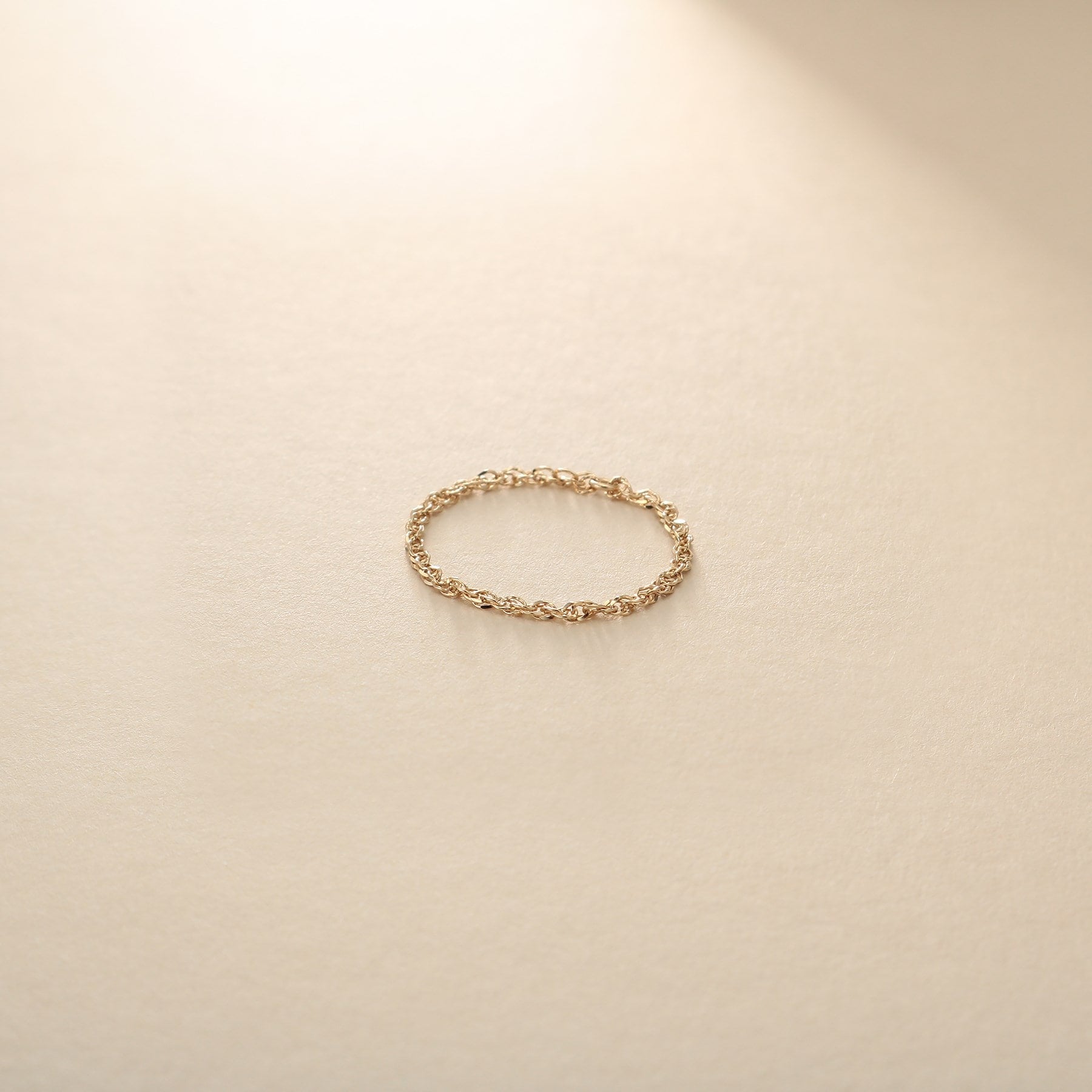 ココシュニック オンキッチュ COCOSHNIK ONKITSCH K10スキニーリング スクリューチェーン （イエローゴールド(100)） イエローゴールド(100)