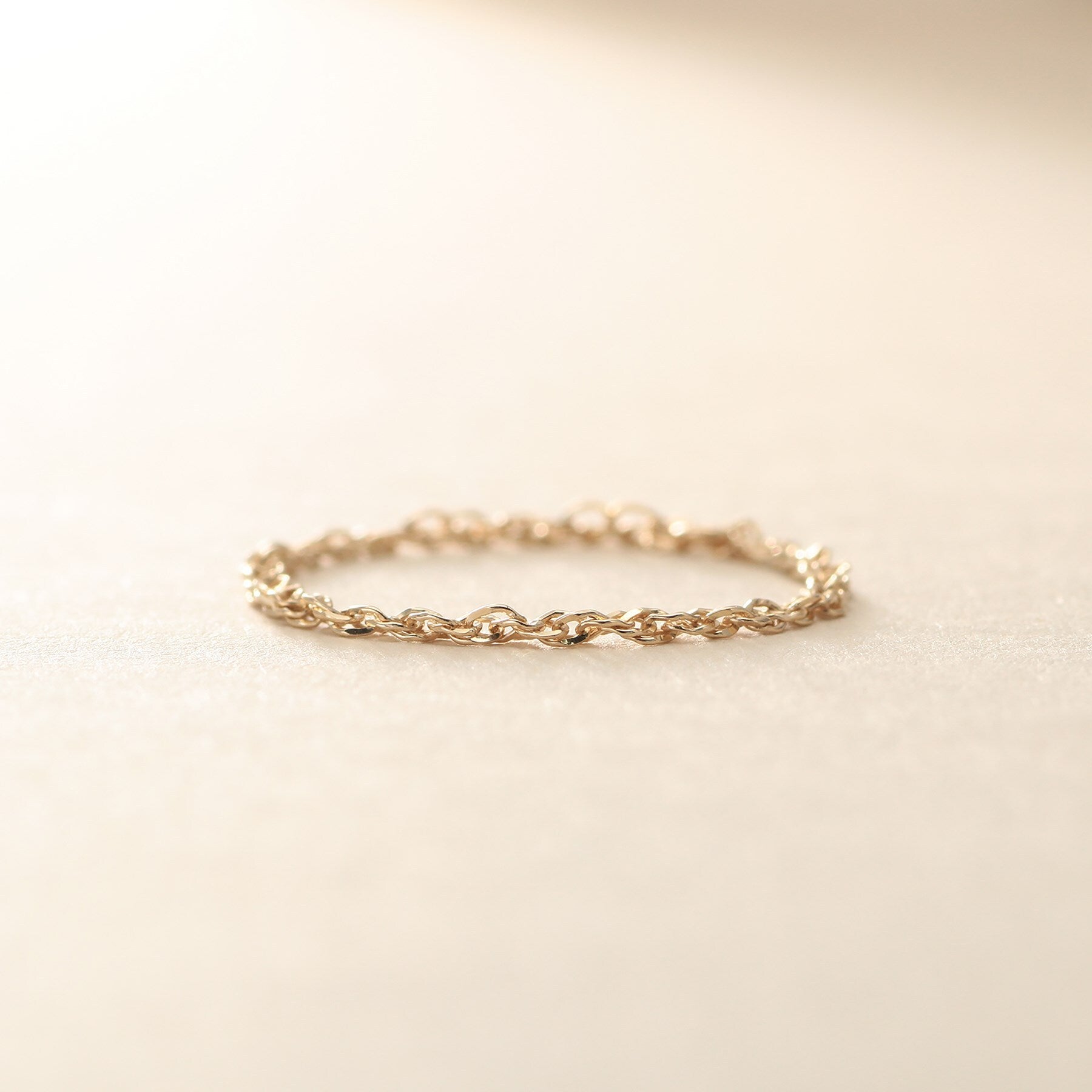 ココシュニック オンキッチュ COCOSHNIK ONKITSCH K10スキニーリング スクリューチェーン （イエローゴールド(100)） イエローゴールド(100)