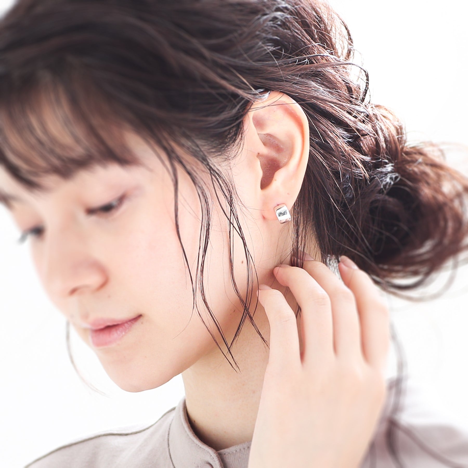 ココシュニック オンキッチュ COCOSHNIK ONKITSCH シルバー スモールフープ ワイドピアス